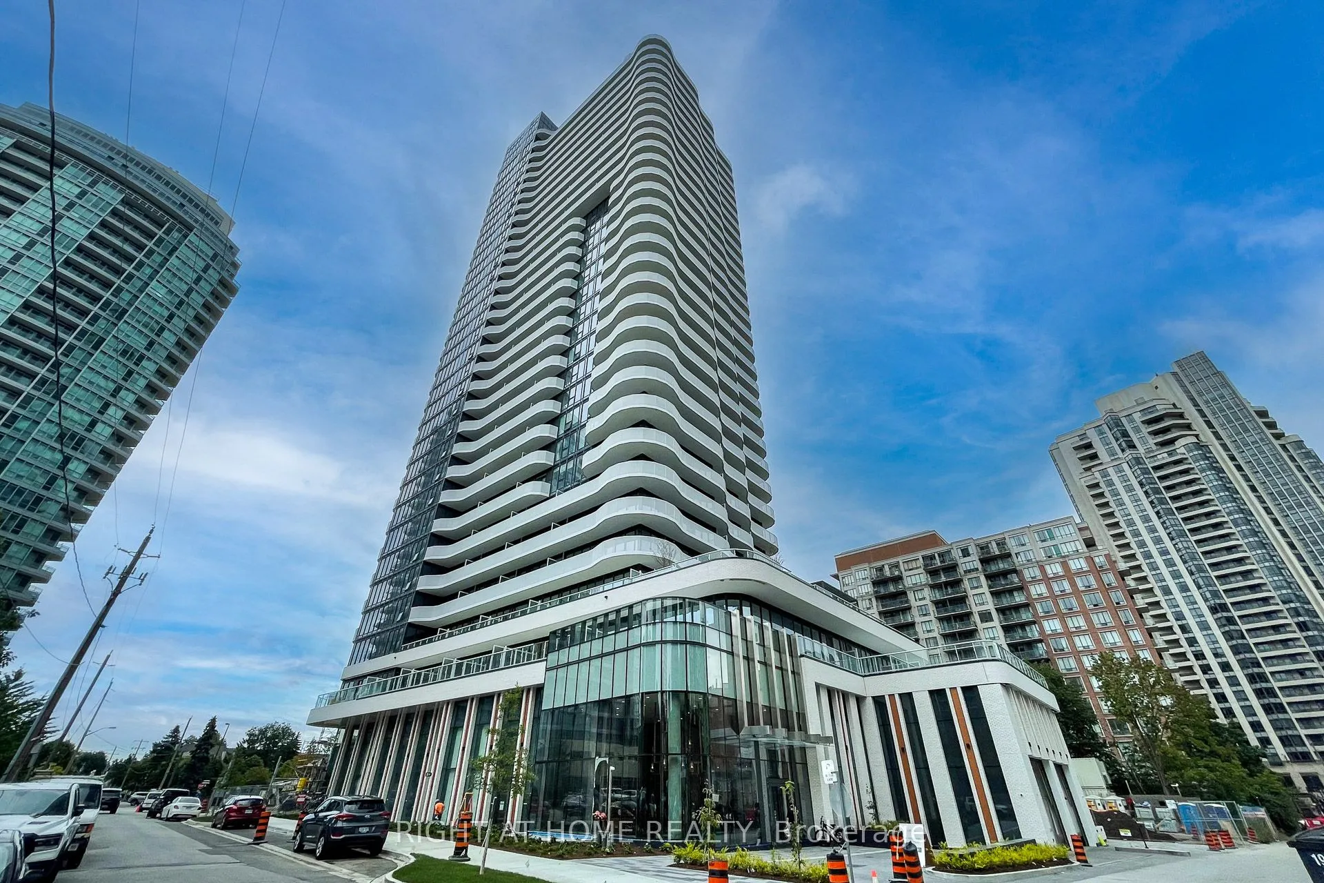 15 HOLMES Avenue, #1409
