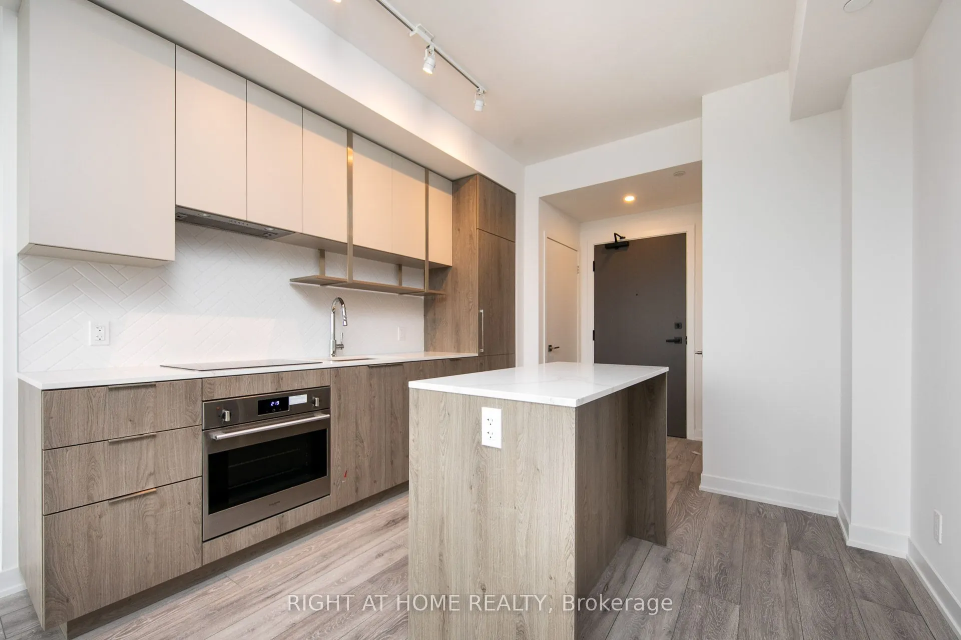 15 HOLMES Avenue, #1409
