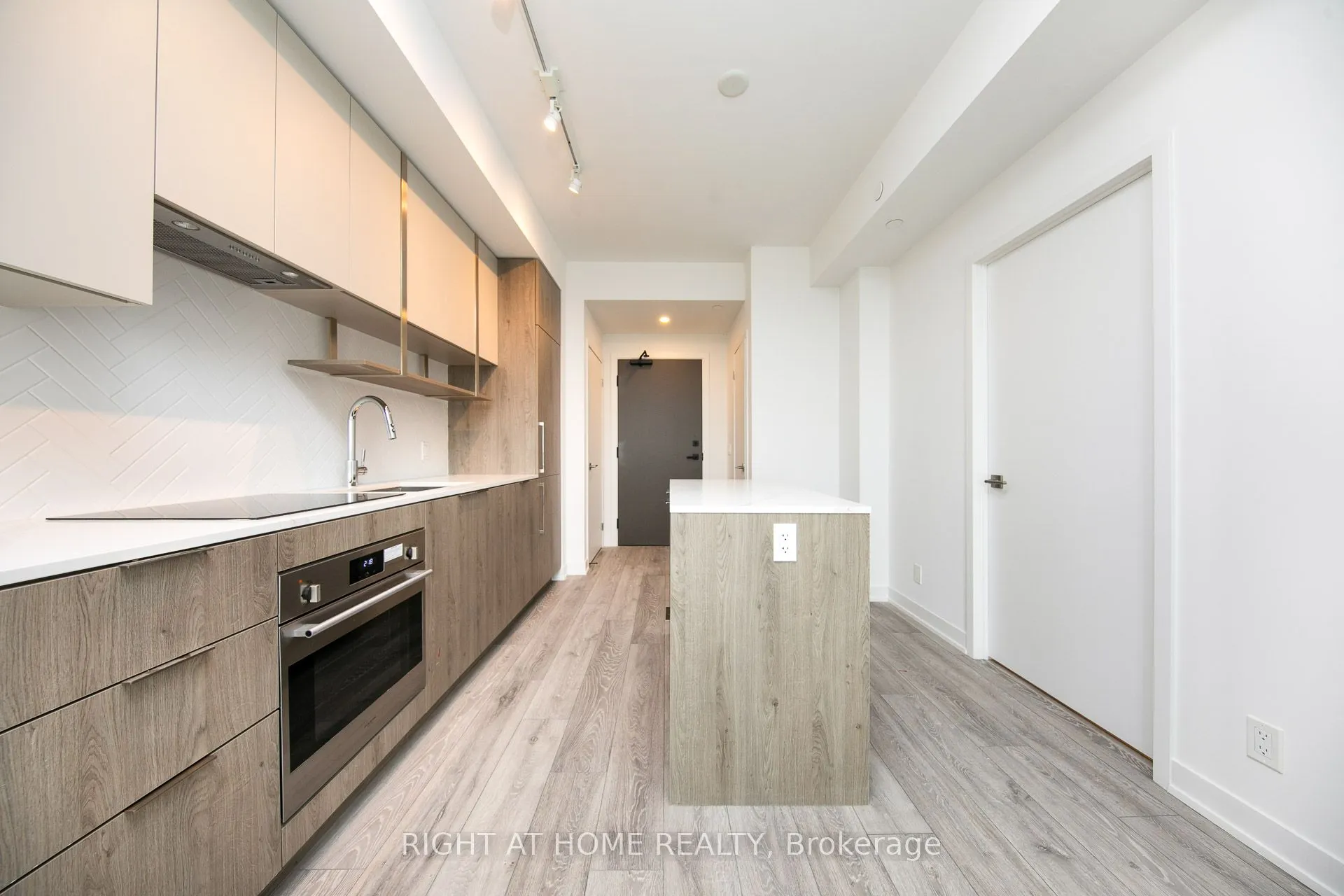 15 HOLMES Avenue, #1409