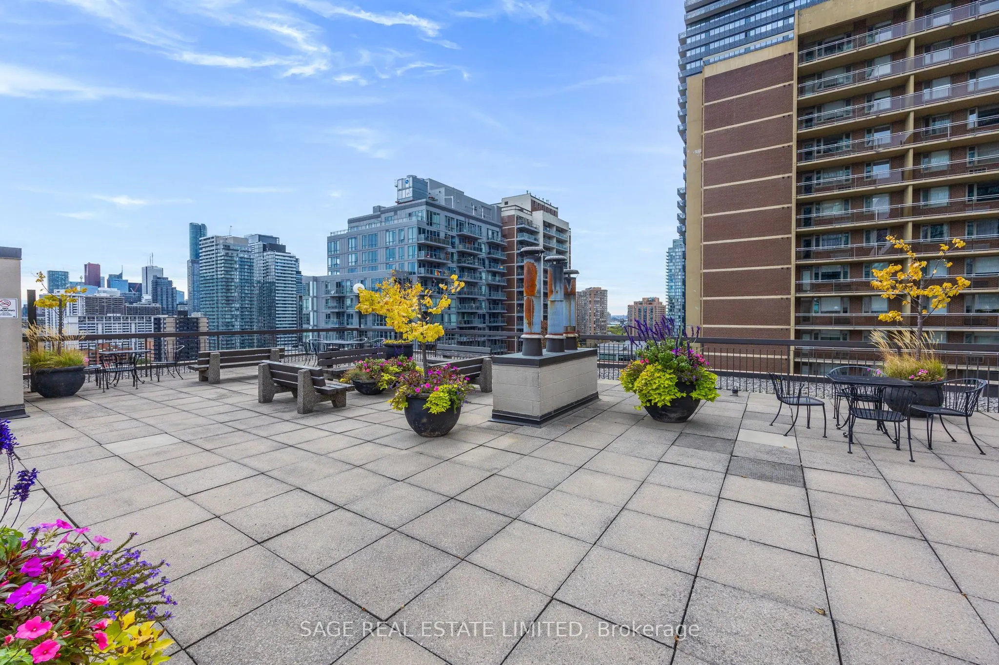 71 Charles Street E, #1202