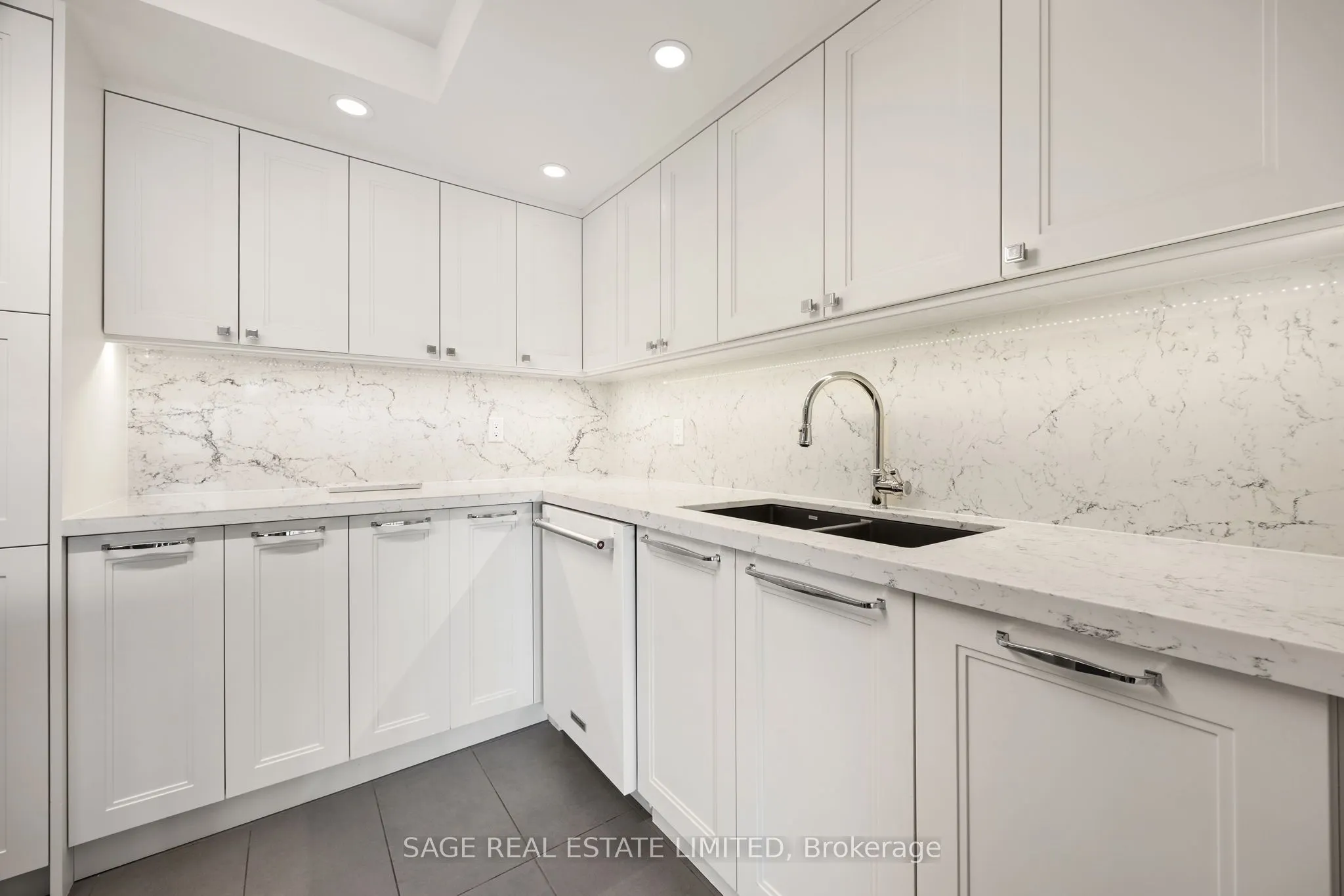 71 Charles Street E, #1202