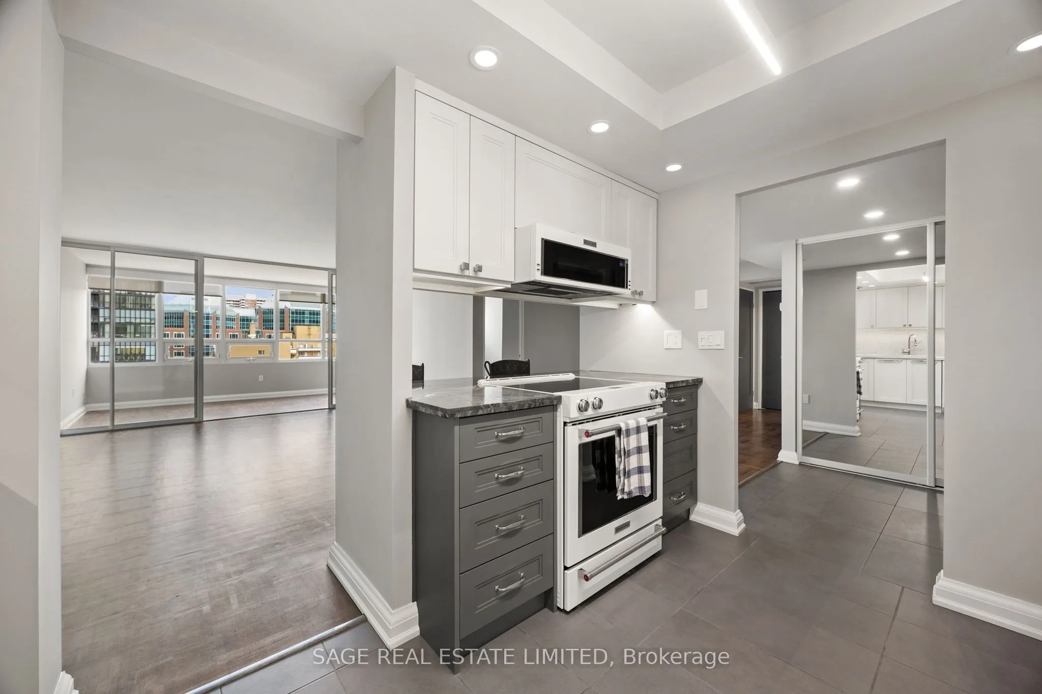 71 Charles Street E, #1202
