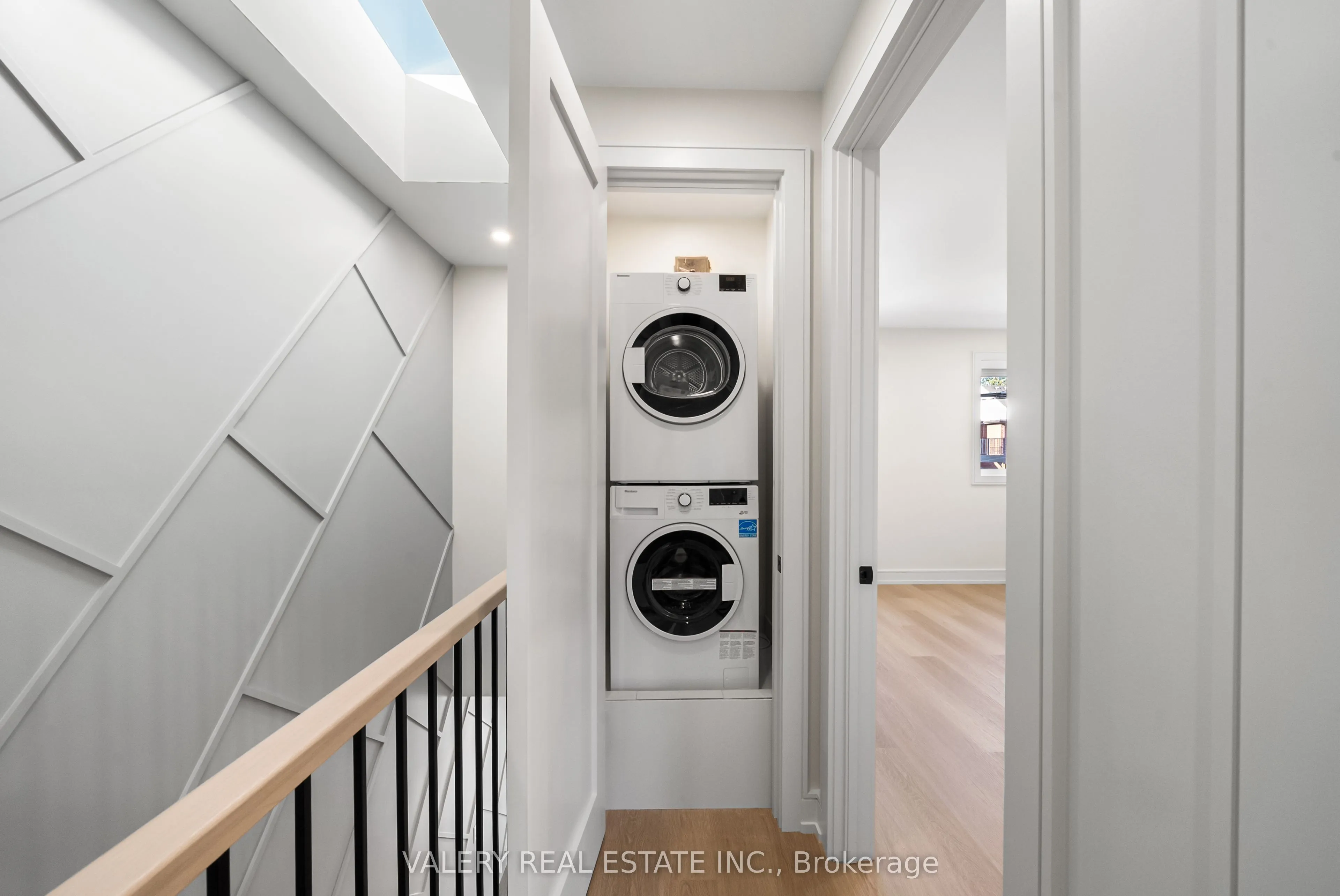 84 Argyle Street, #LANEWAY