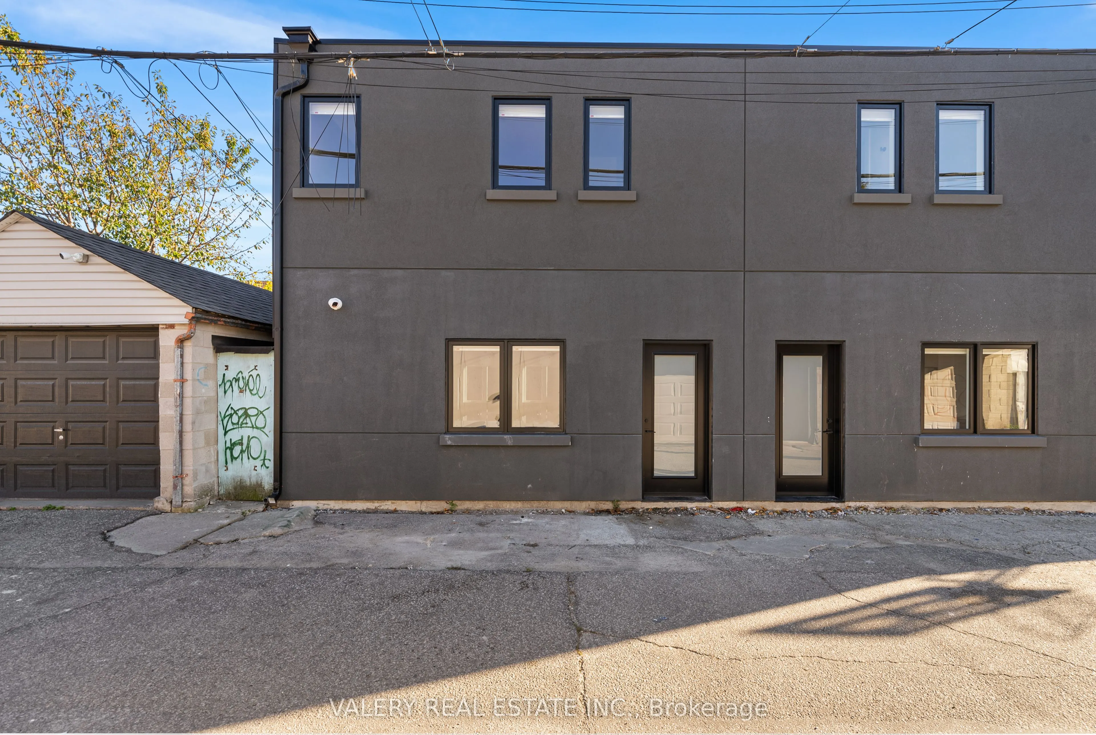 84 Argyle Street, #LANEWAY
