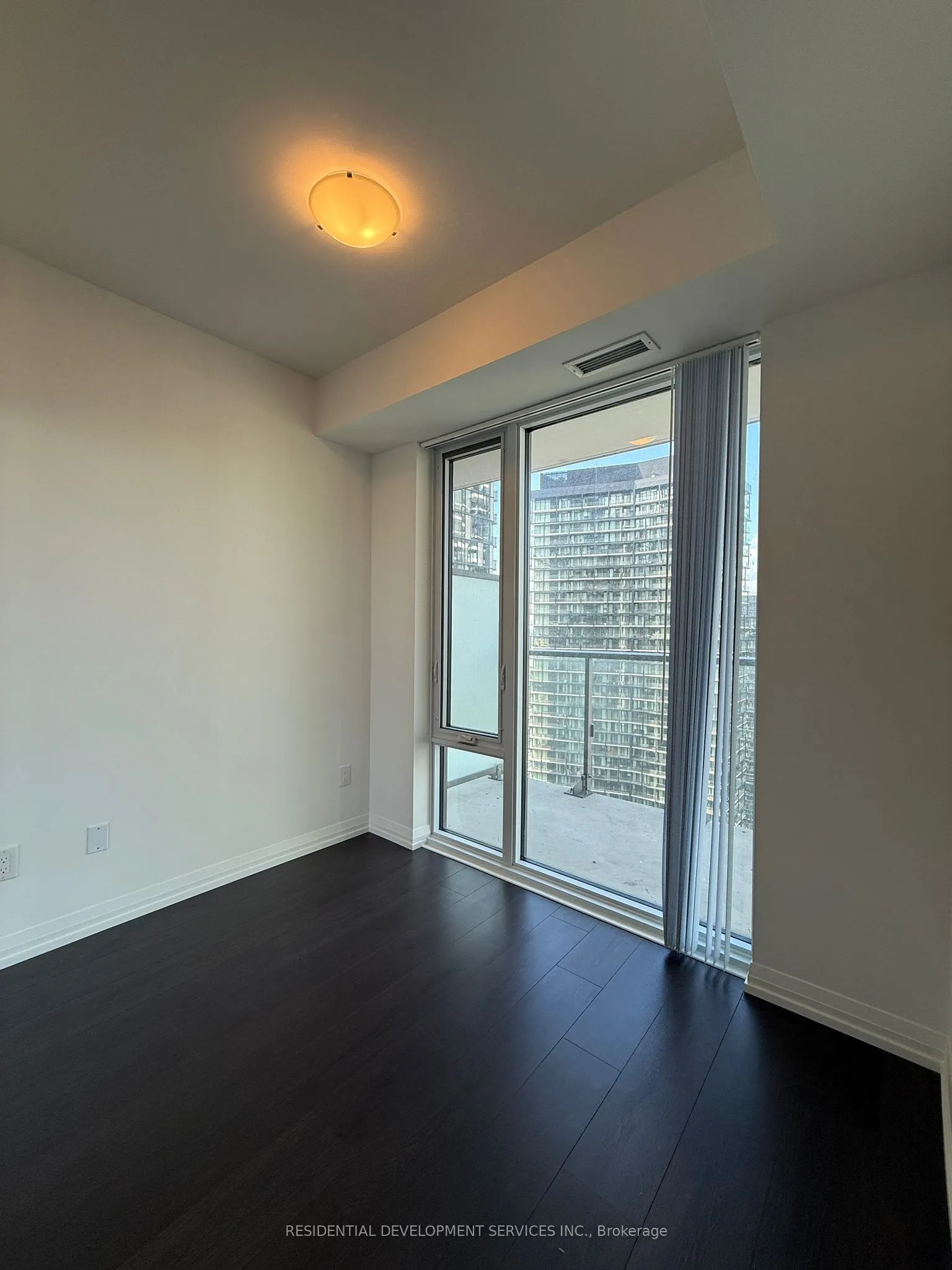 28 Widmer Street, #2928