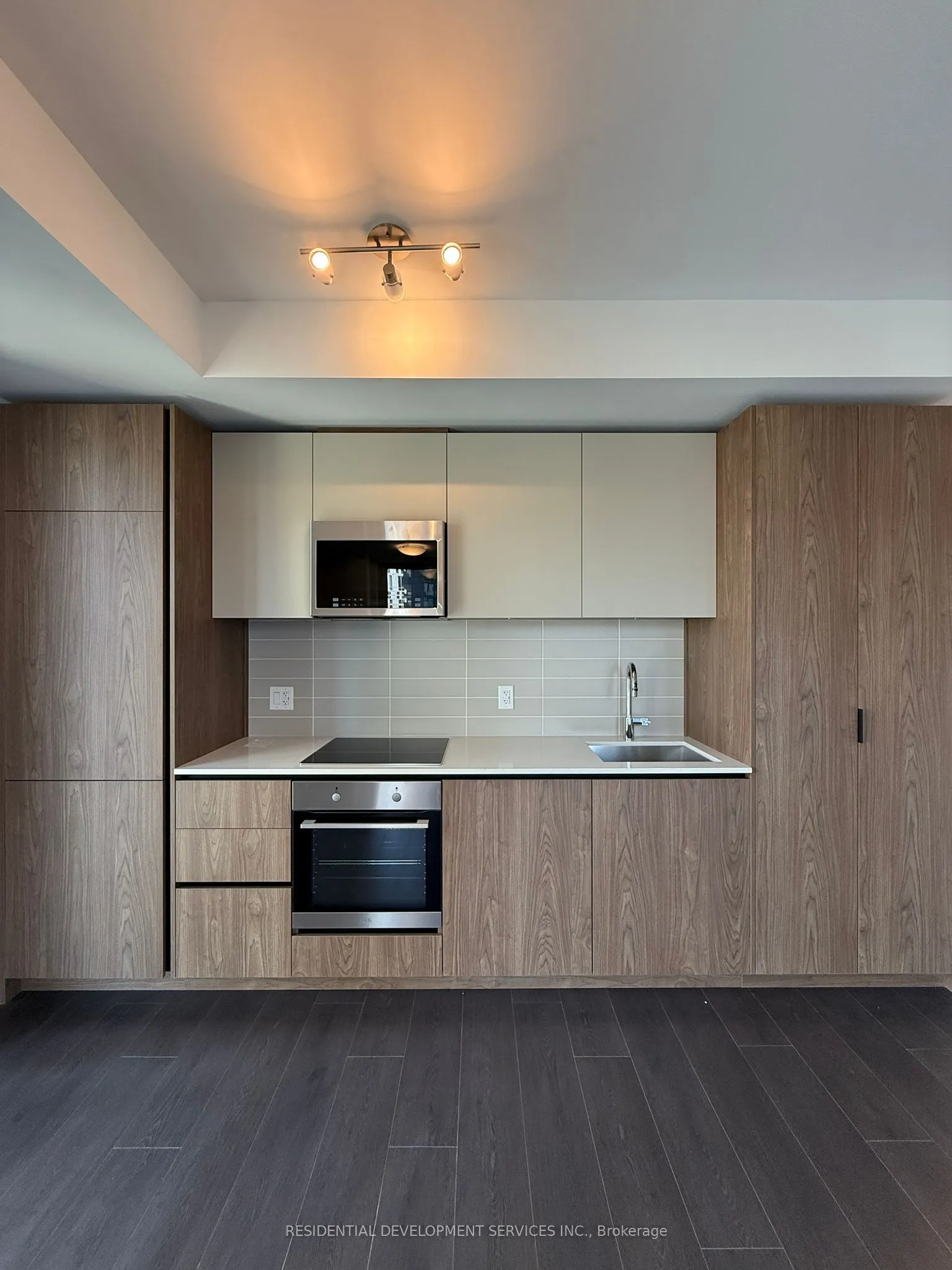 28 Widmer Street, #2928