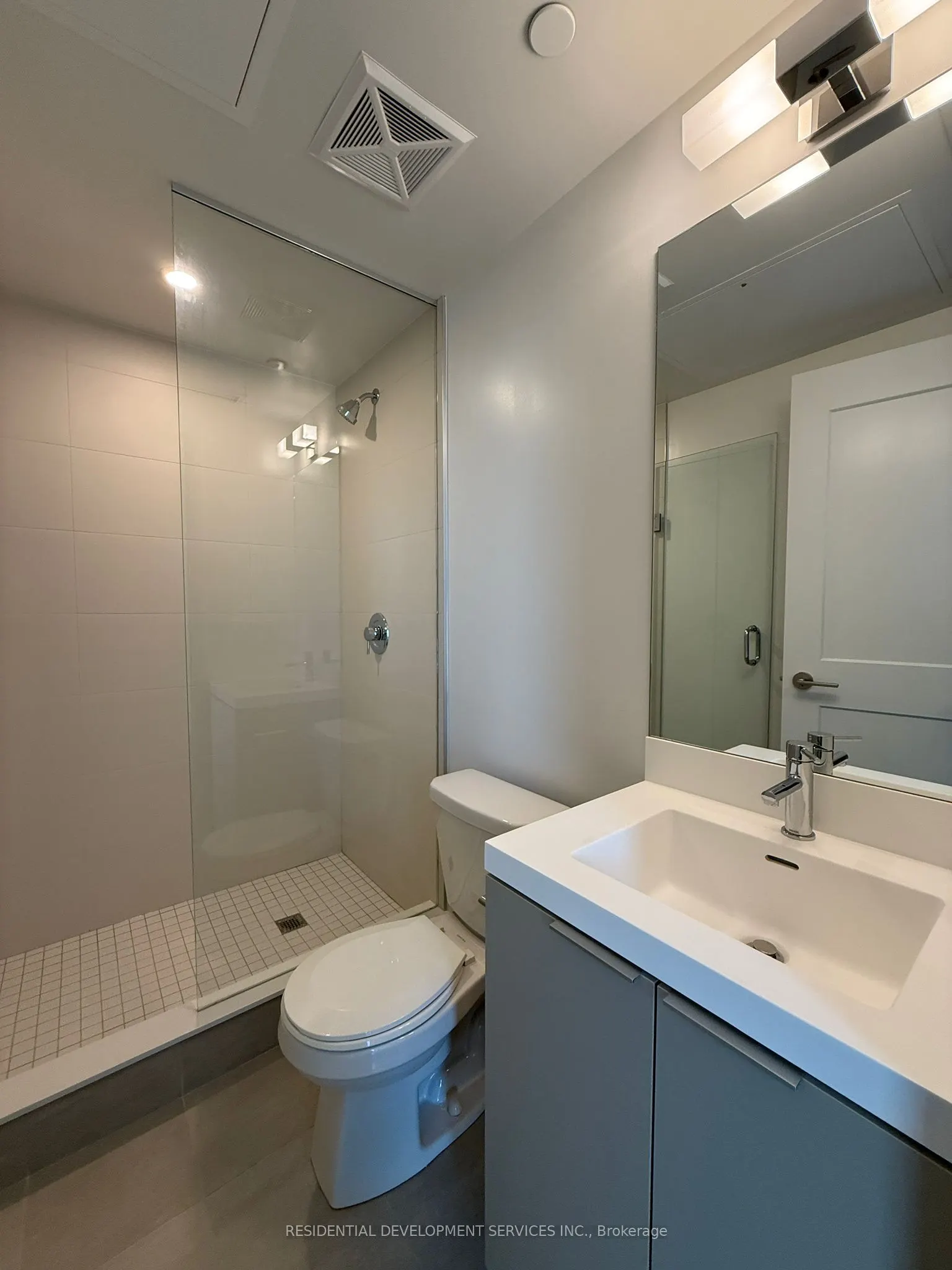 28 Widmer Street, #2928