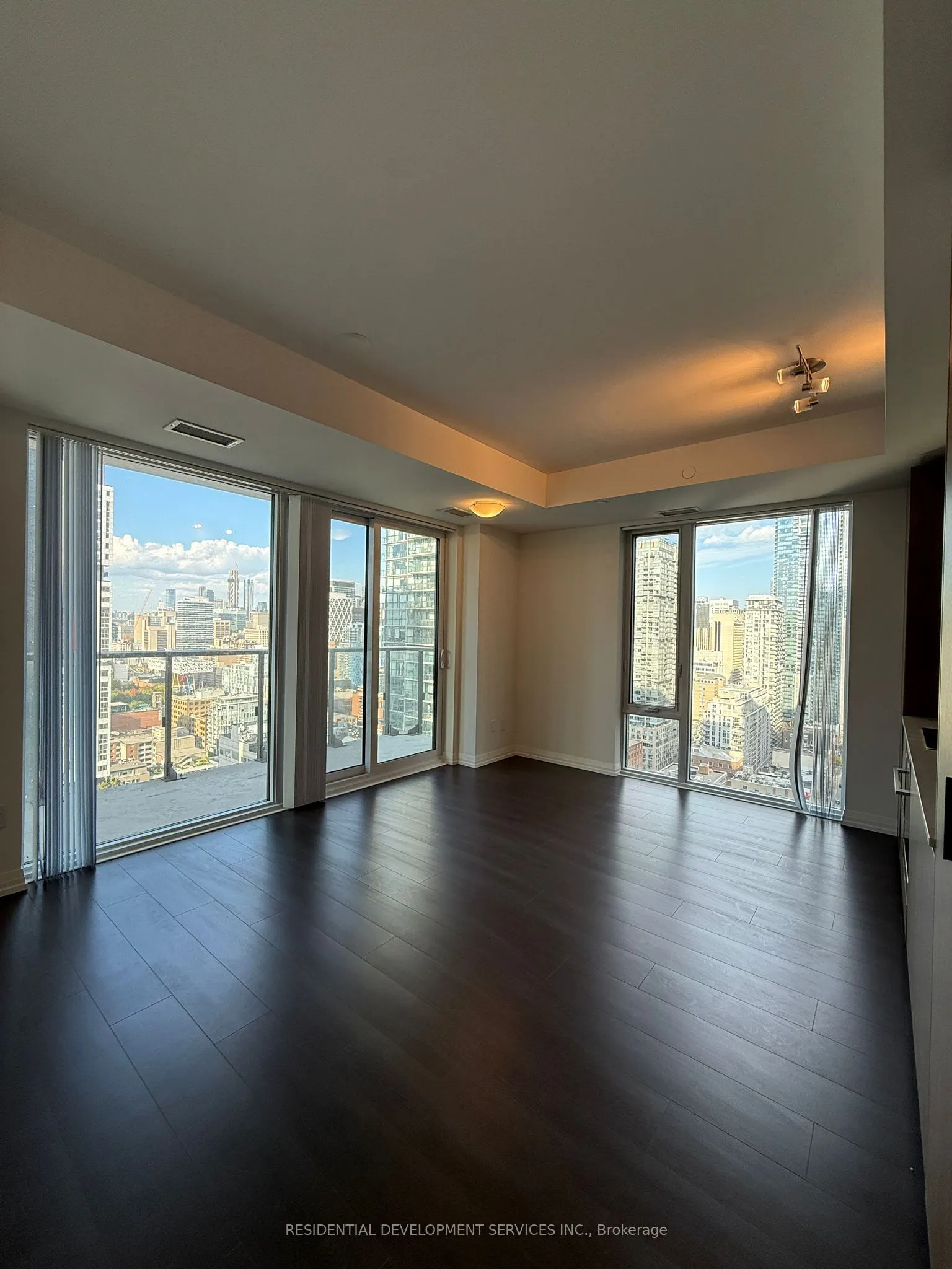 28 Widmer Street, #2928