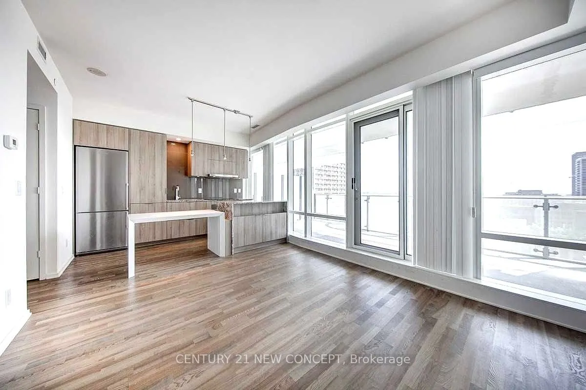 1 Bloor Street E, #2402
