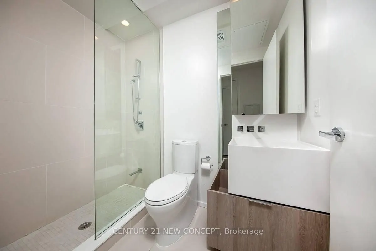1 Bloor Street E, #2402