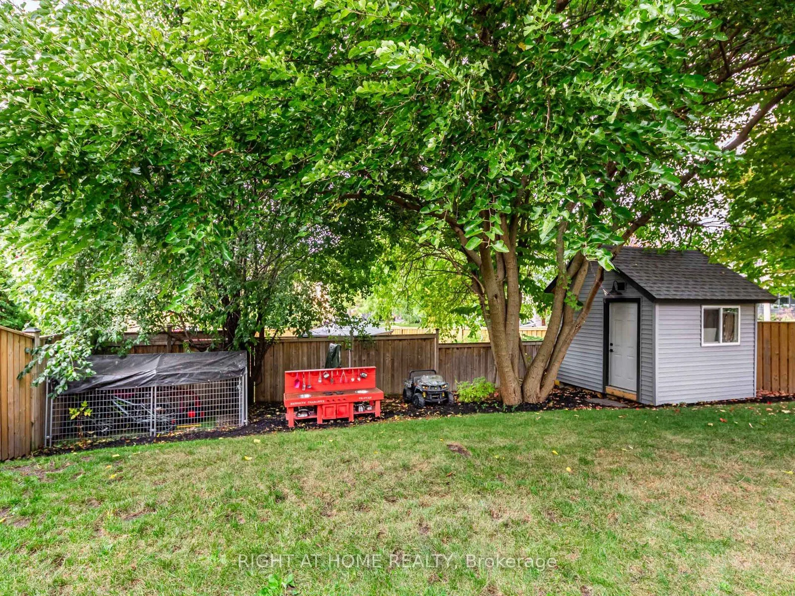 43 Kingland Crescent