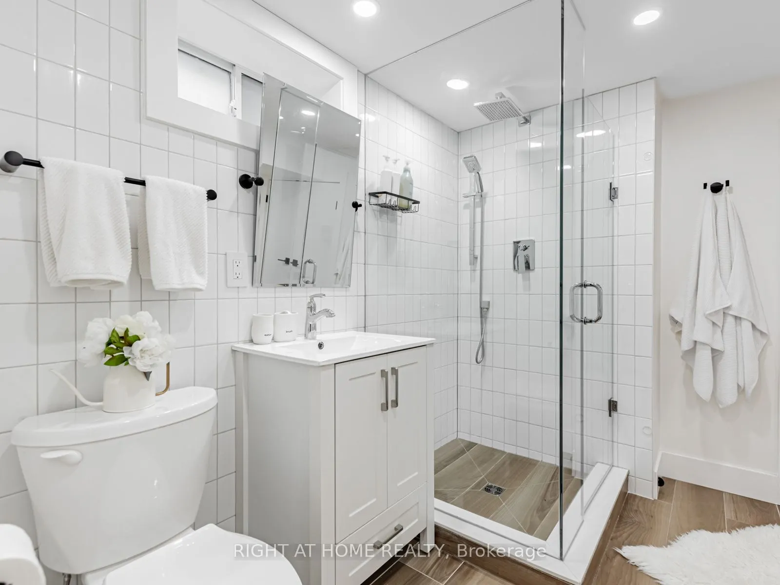 43 Kingland Crescent