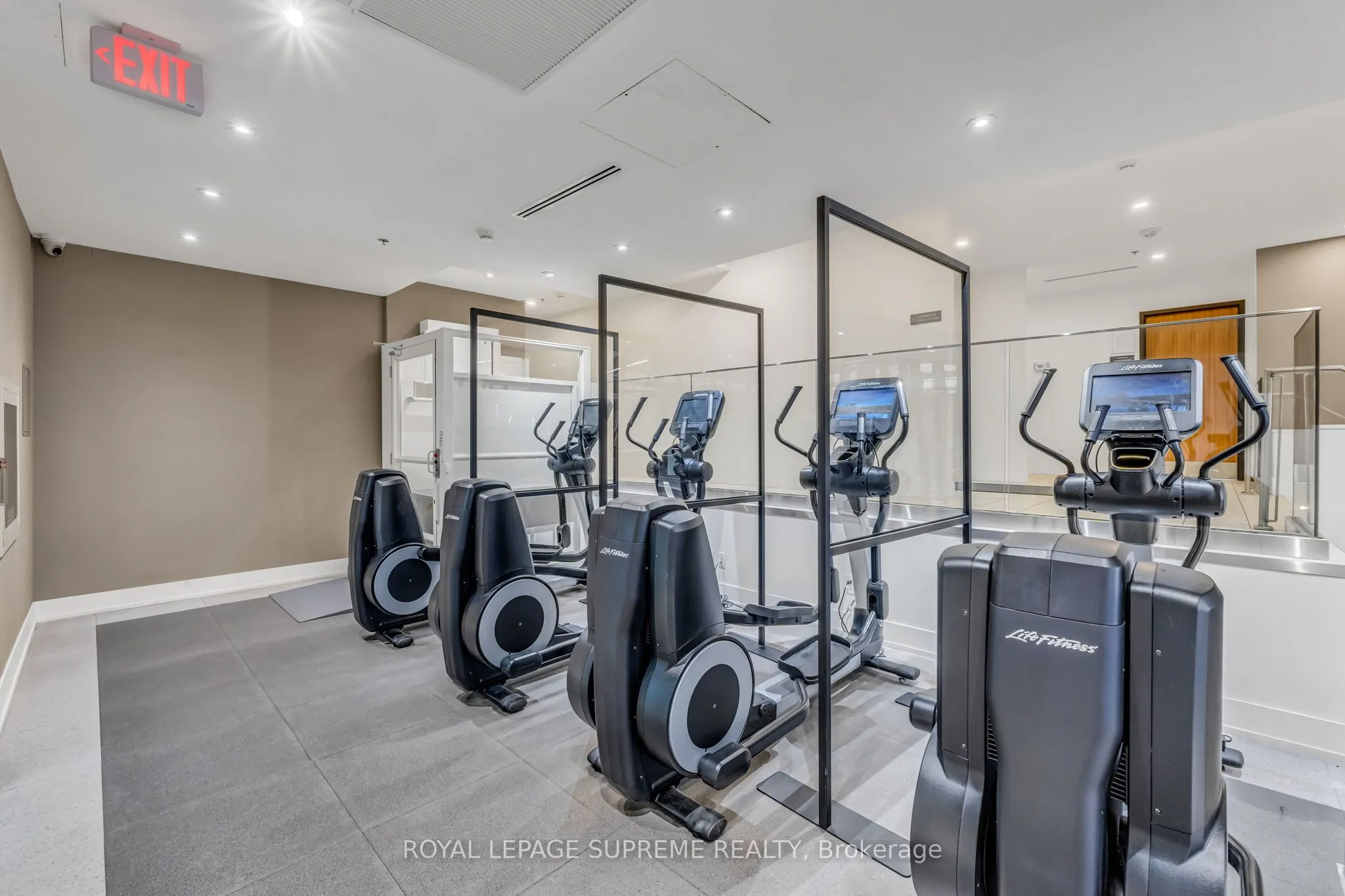 111 St Clair Avenue W, #604