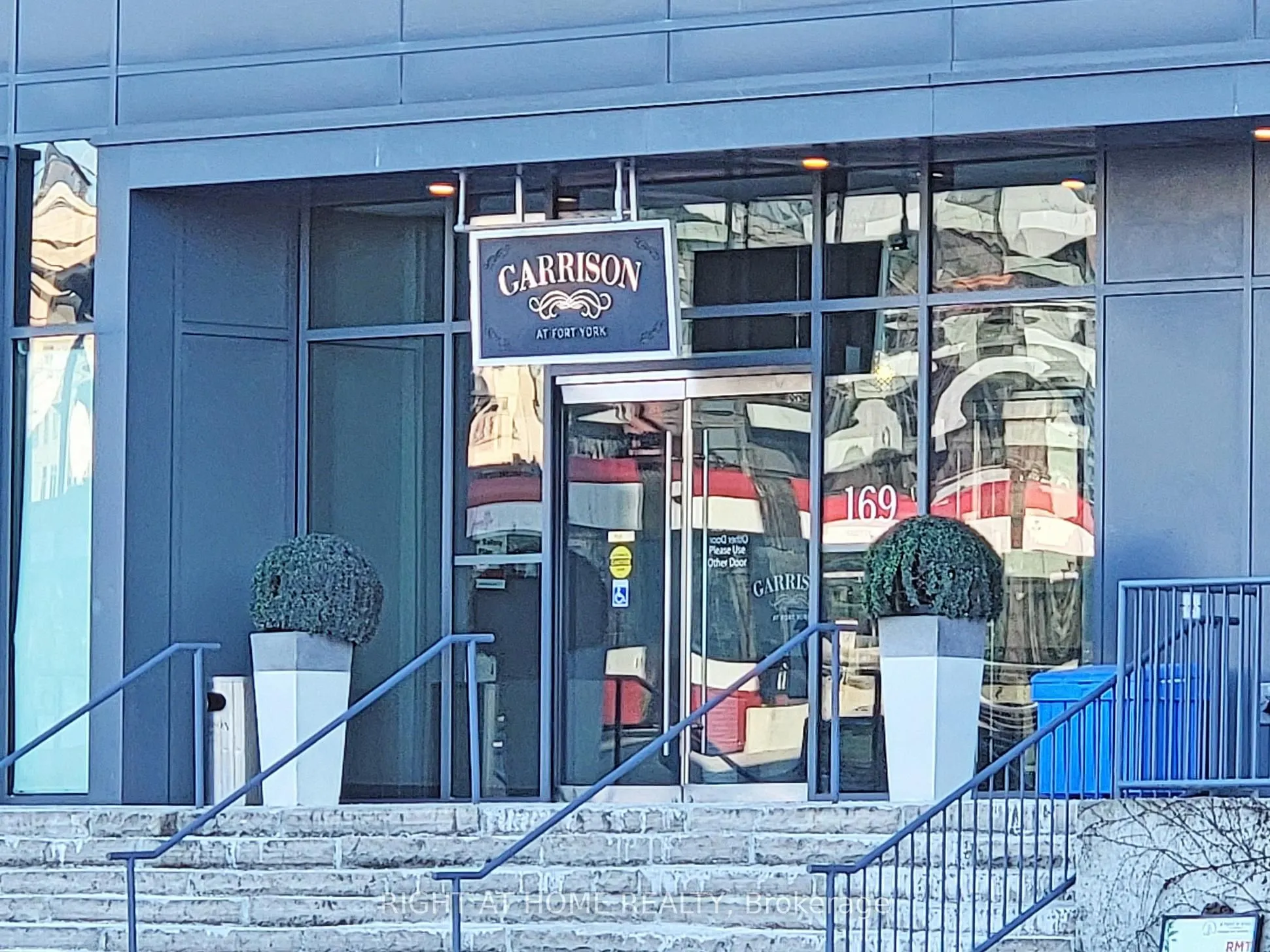 169 Fort York Boulevard, #920
