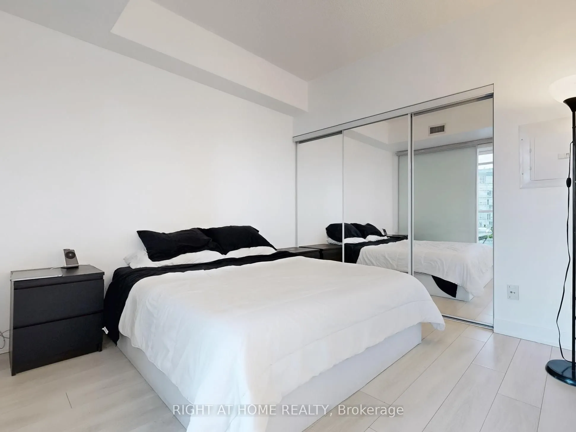 169 Fort York Boulevard, #920
