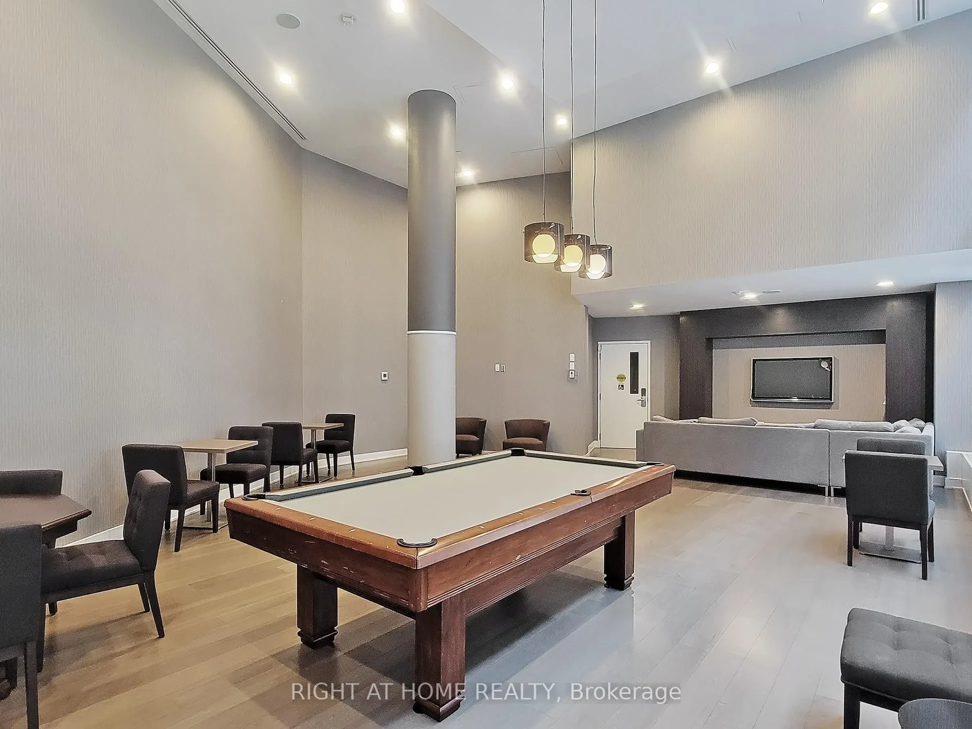 169 Fort York Boulevard, #920