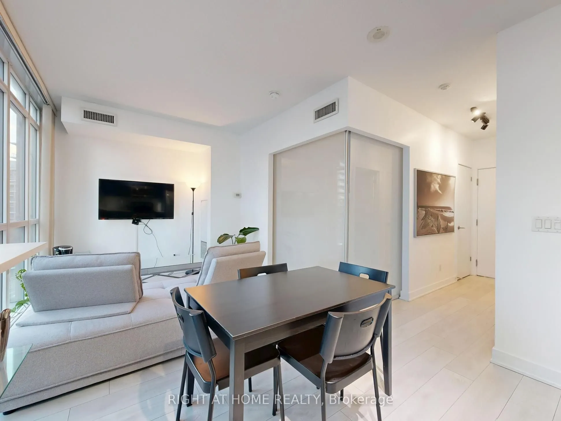 169 Fort York Boulevard, #920