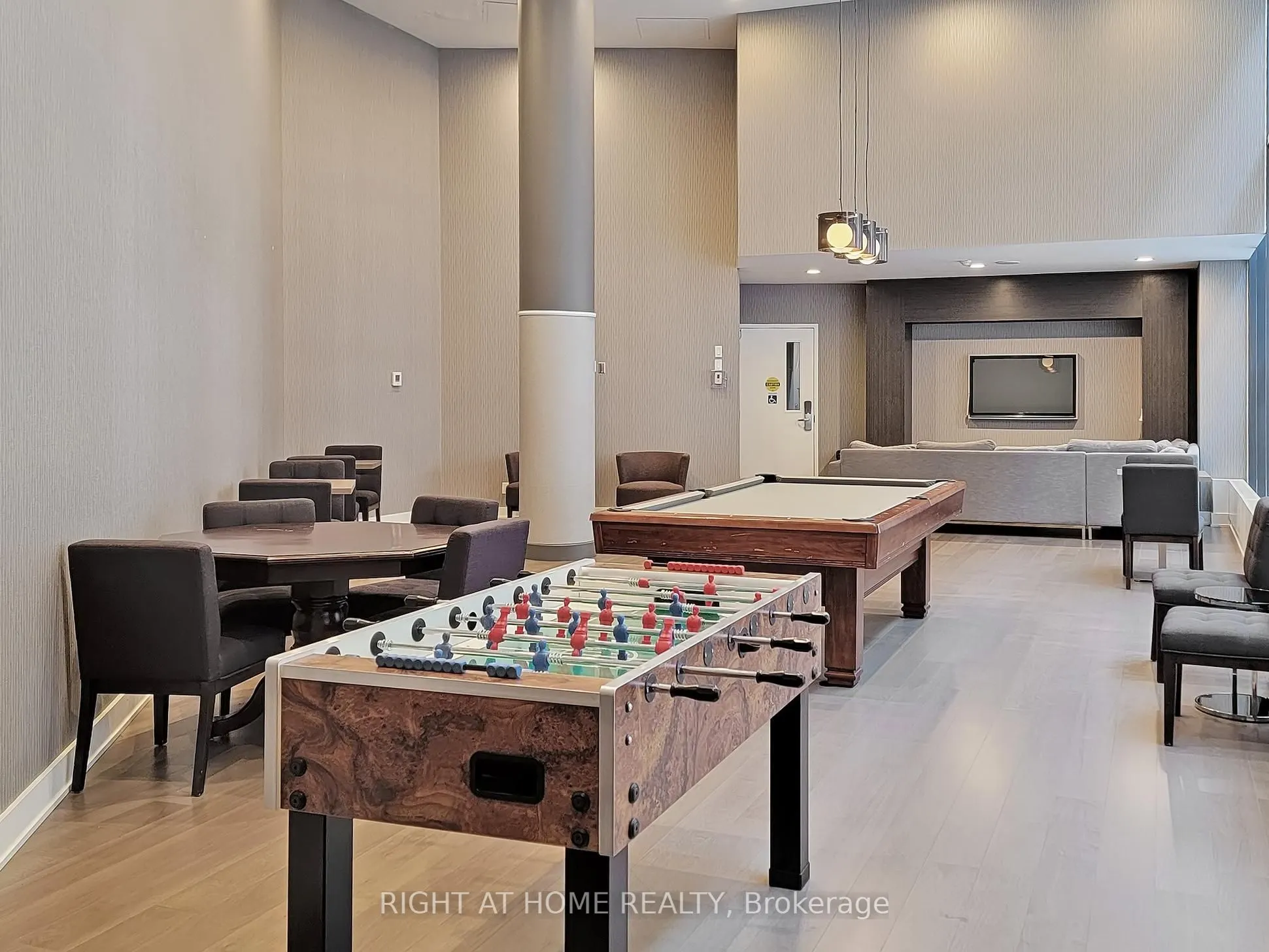 169 Fort York Boulevard, #920