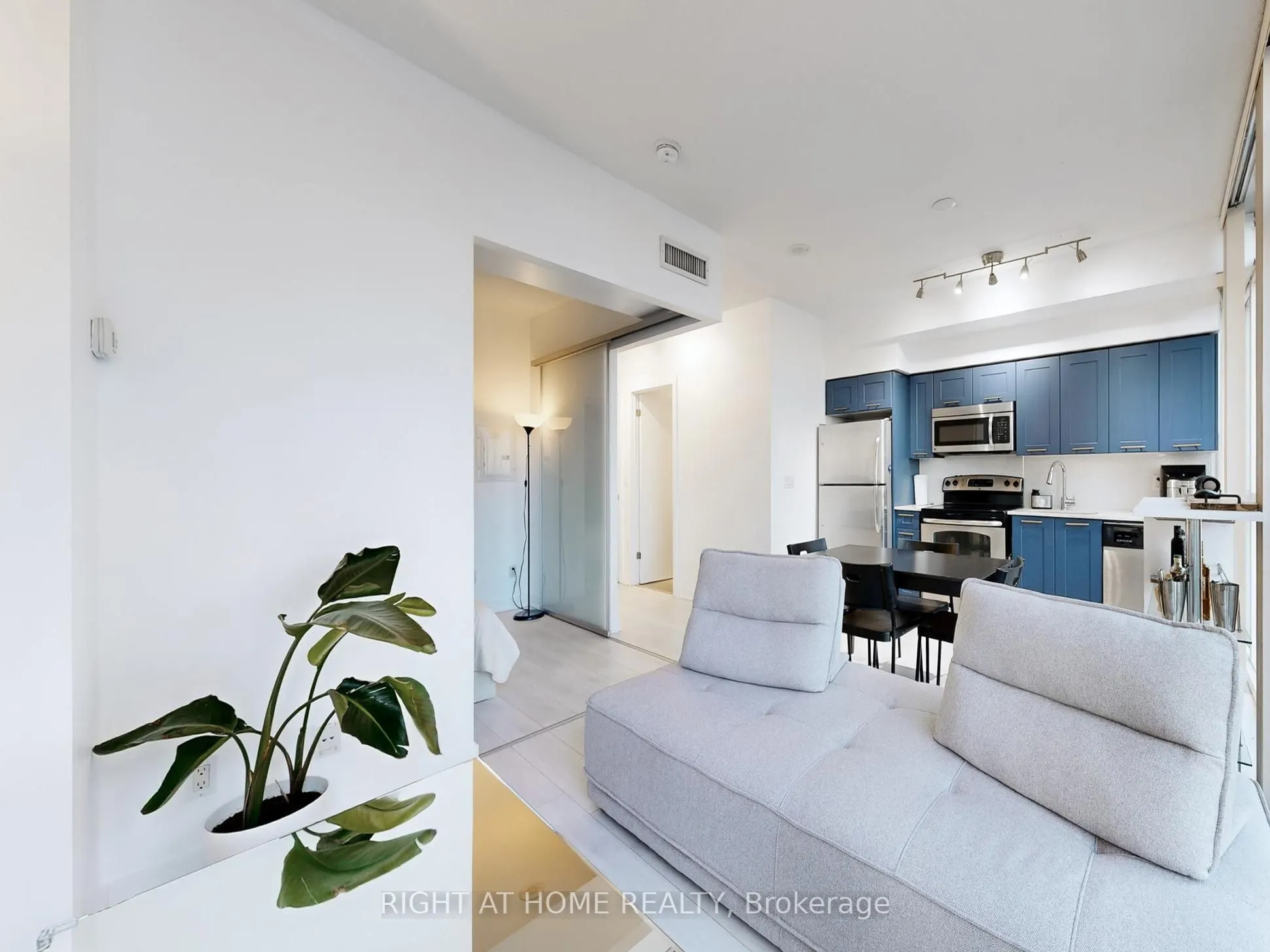 169 Fort York Boulevard, #920