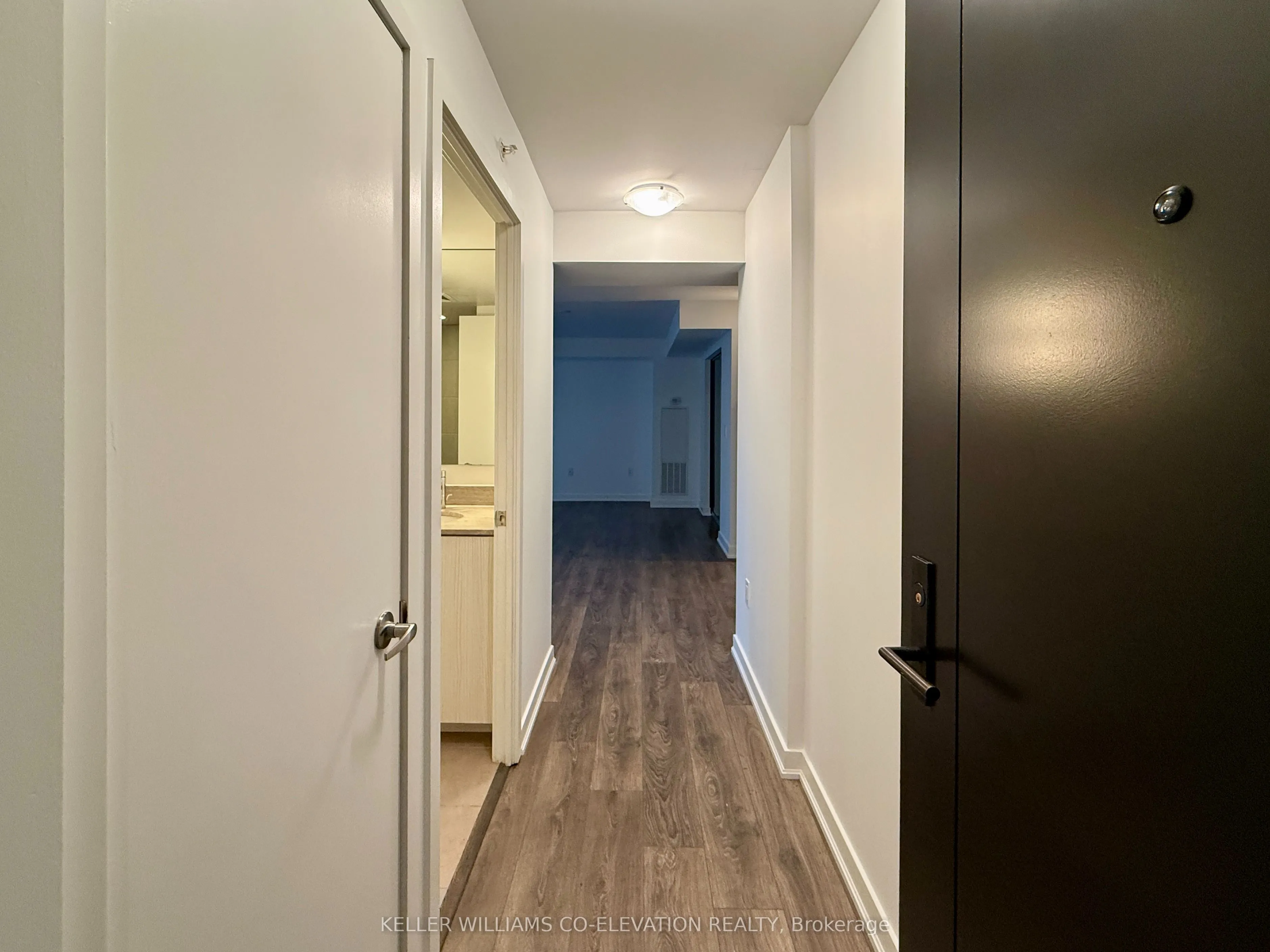 31 Phipps Street, #R603