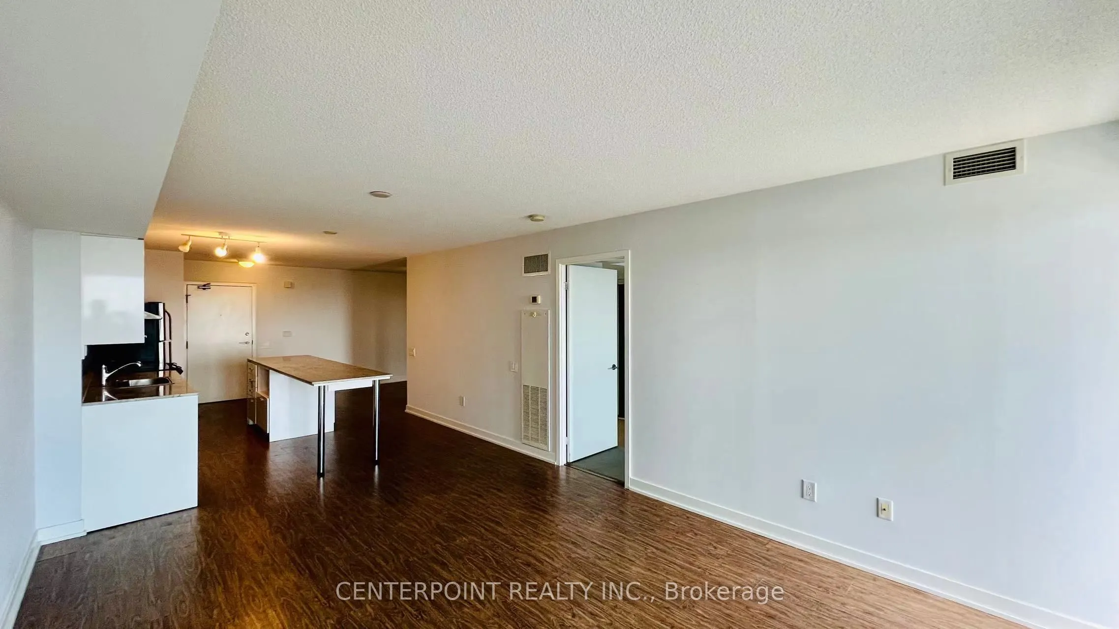 19 Singer Court, #1705