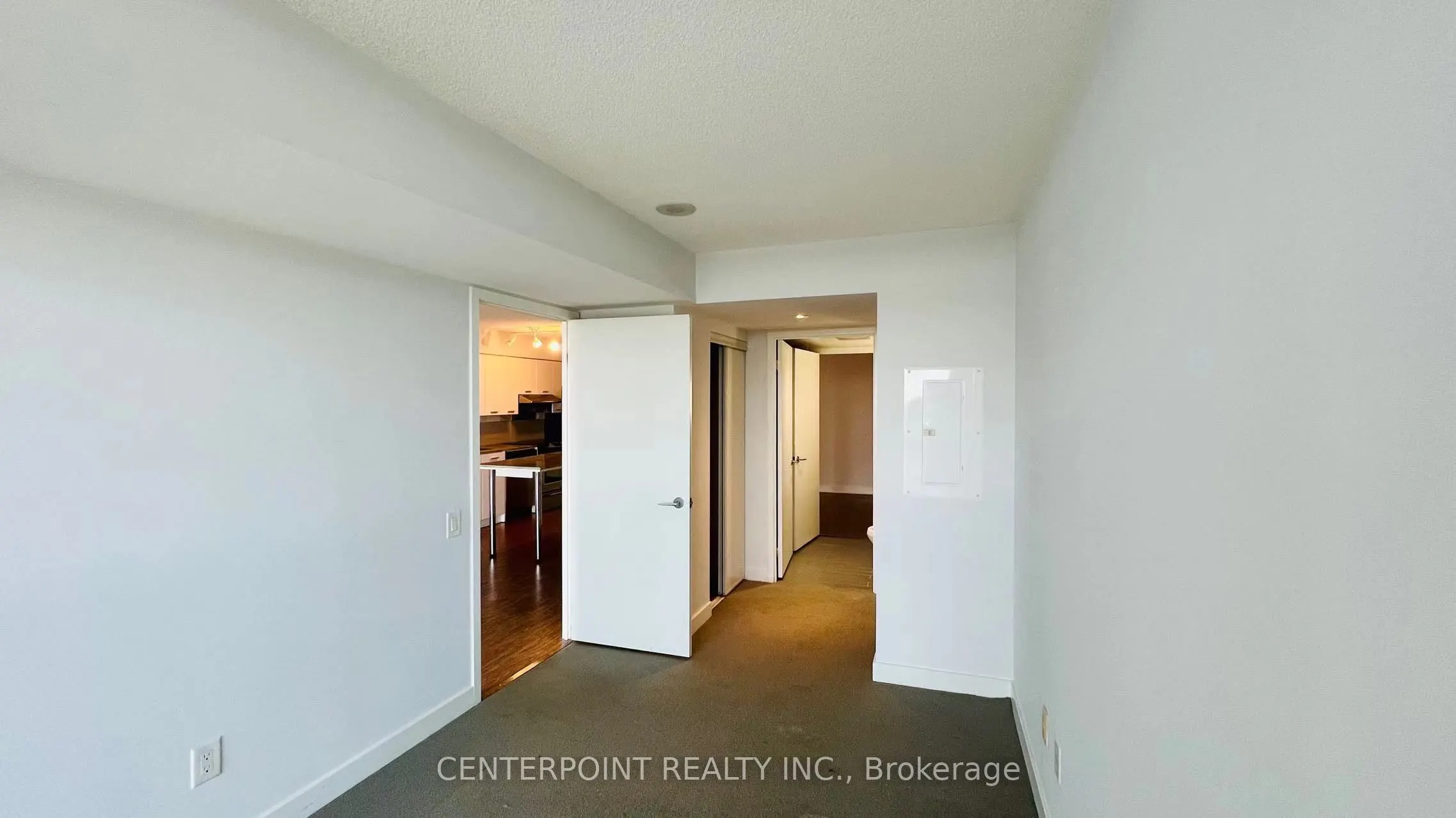 19 Singer Court, #1705