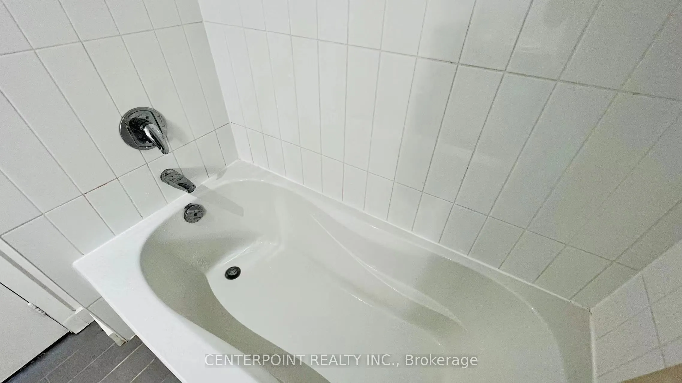 19 Singer Court, #1705