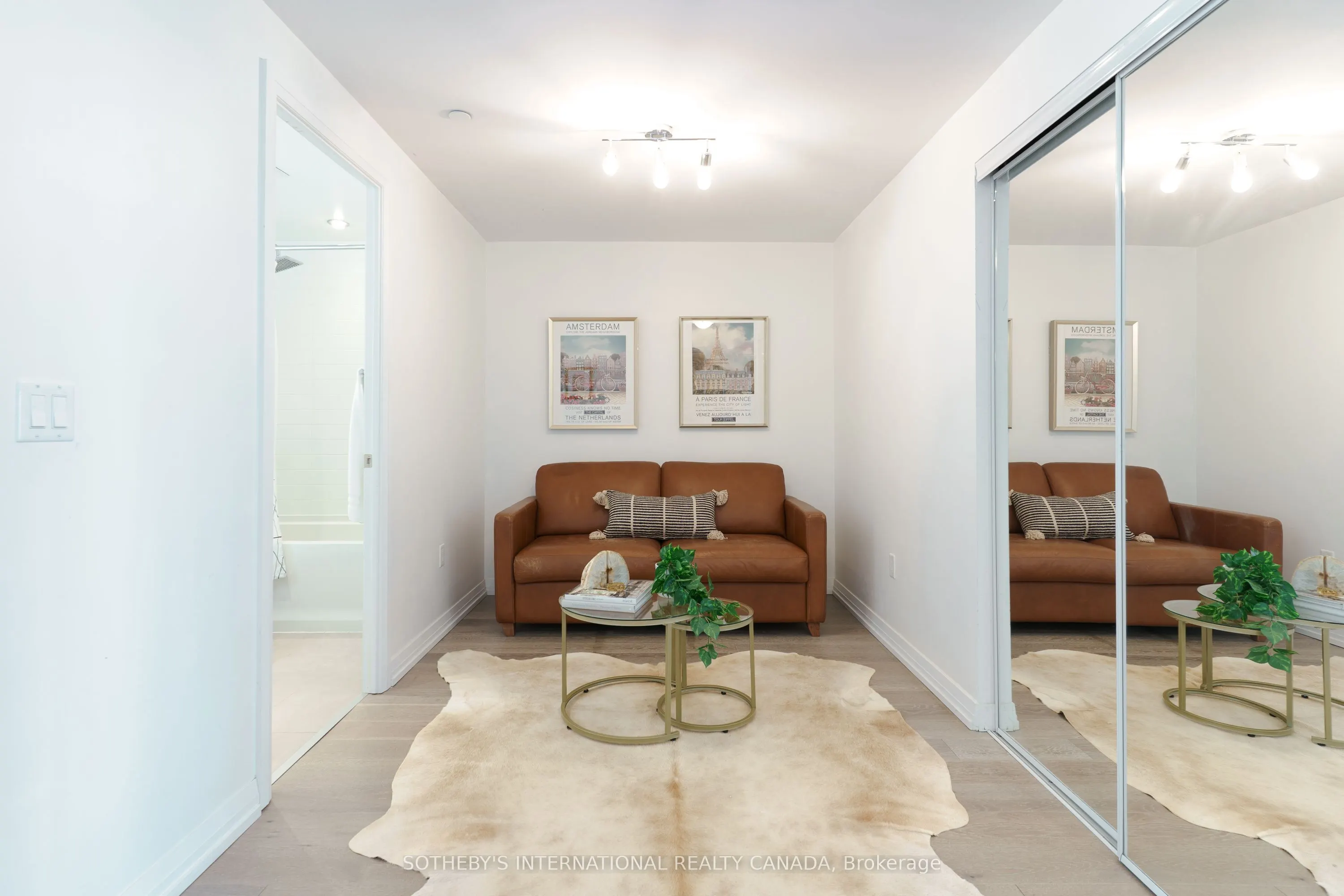 835 St. Clair Avenue W, #707