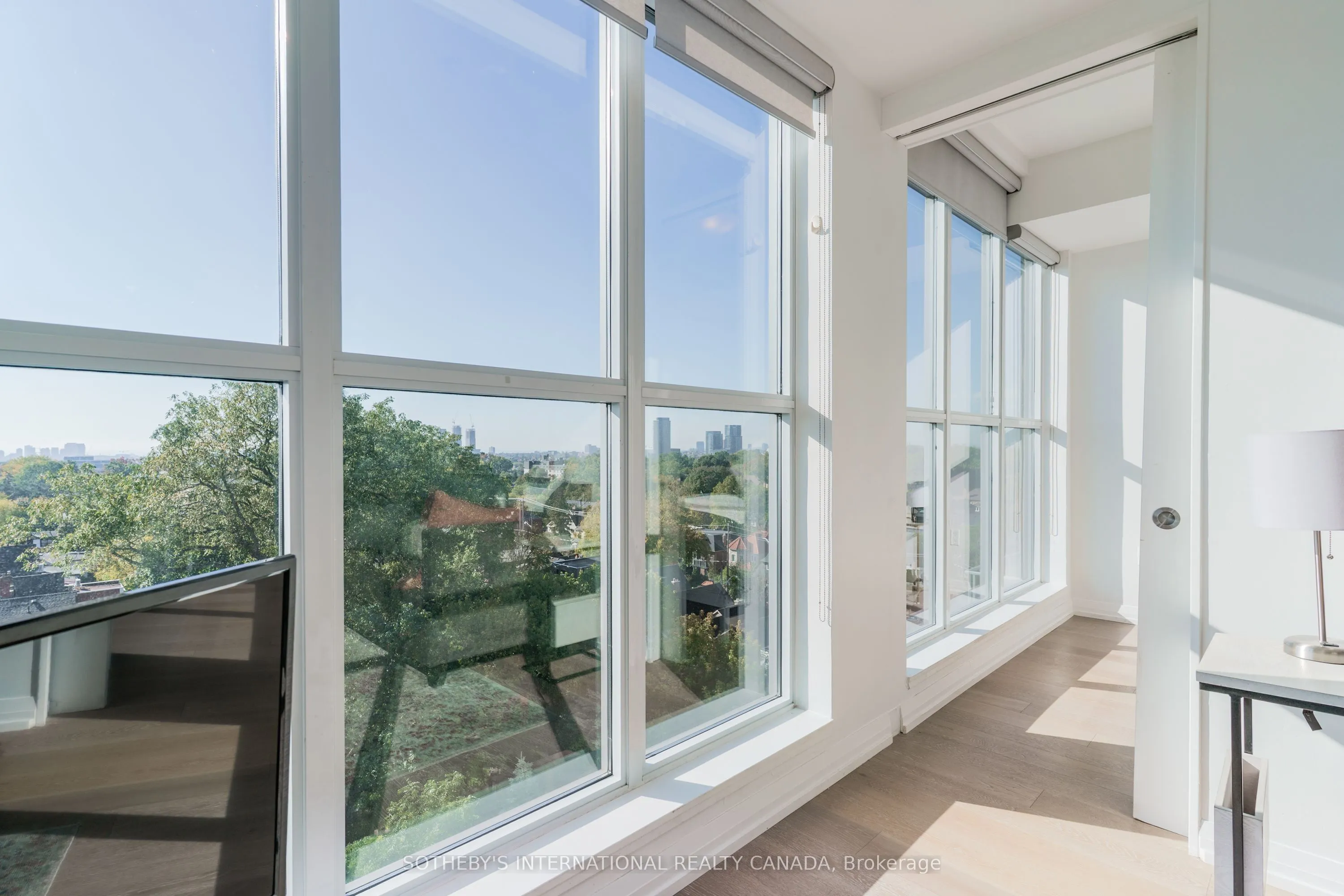 835 St. Clair Avenue W, #707