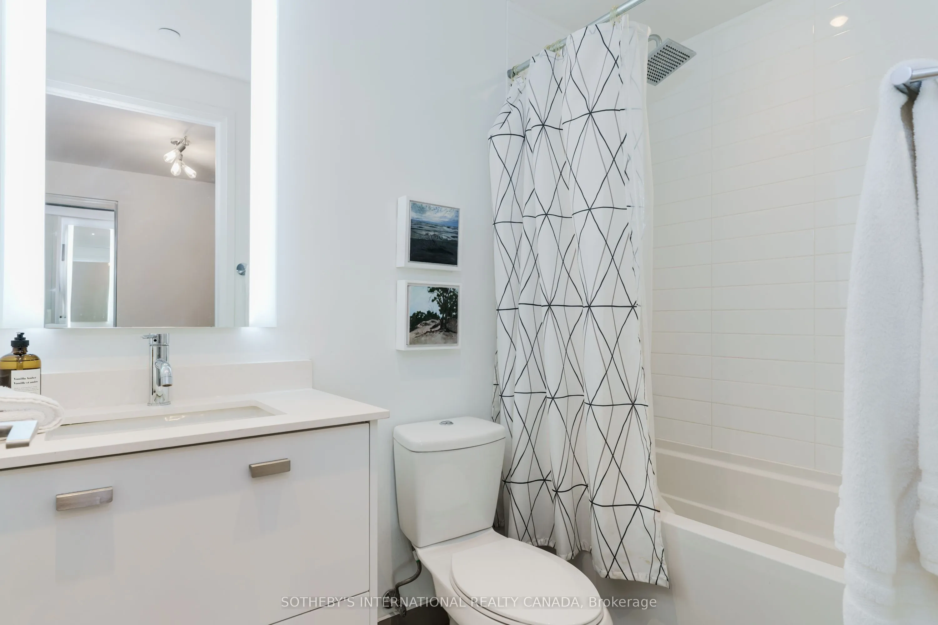 835 St. Clair Avenue W, #707