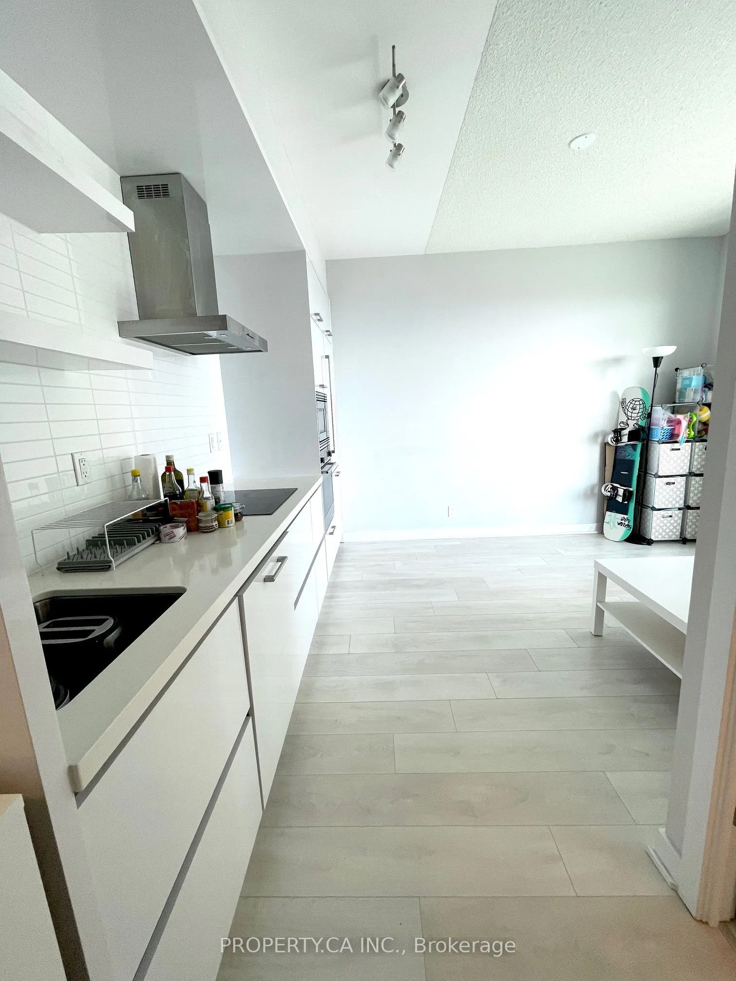 2221 Yonge Street, #4207
