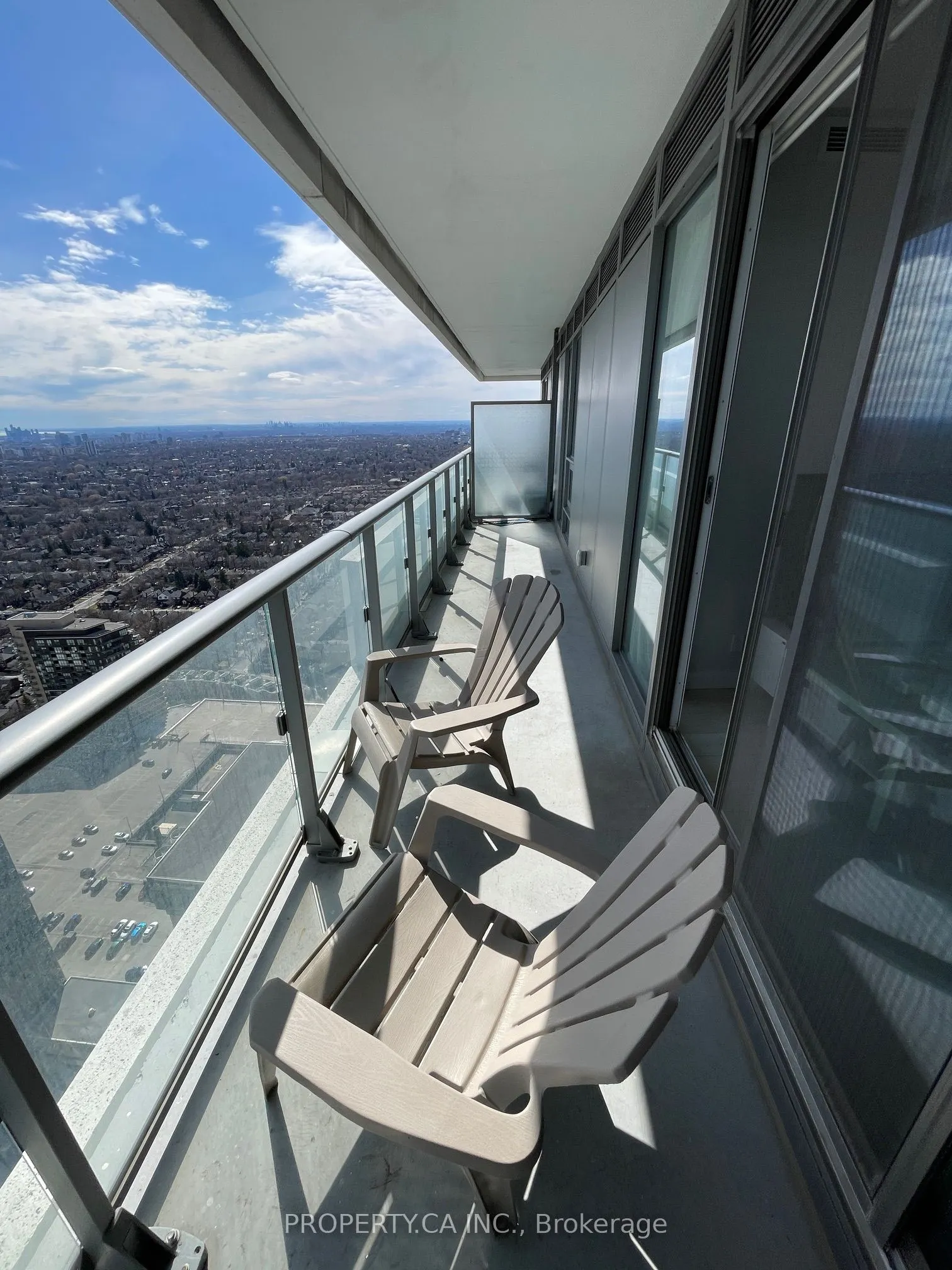 2221 Yonge Street, #4207