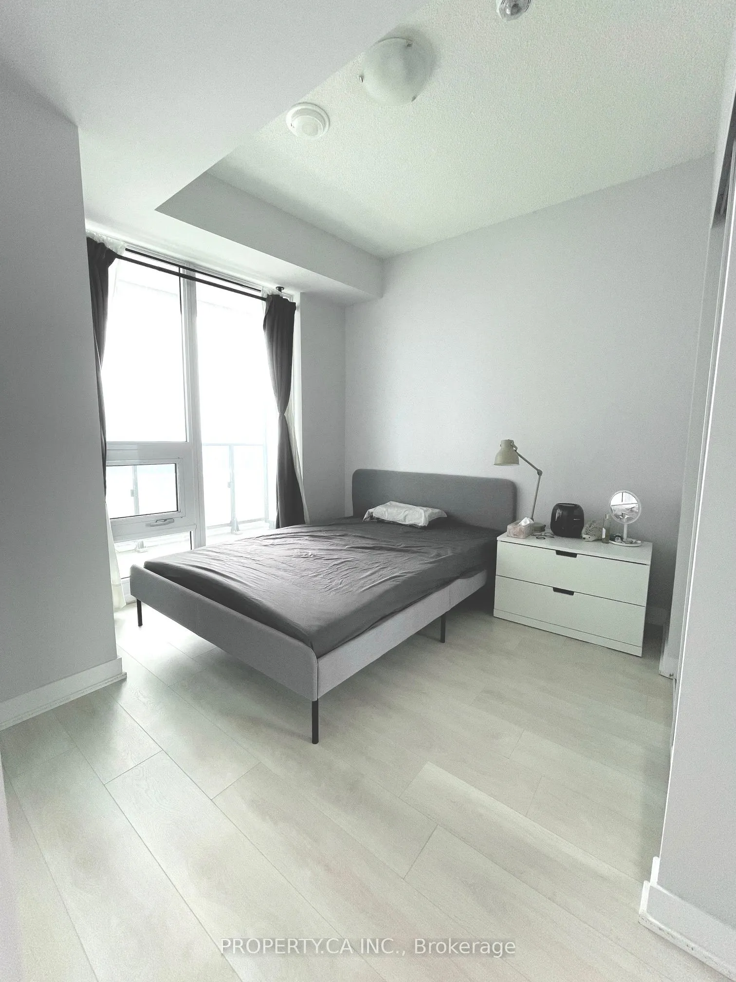2221 Yonge Street, #4207