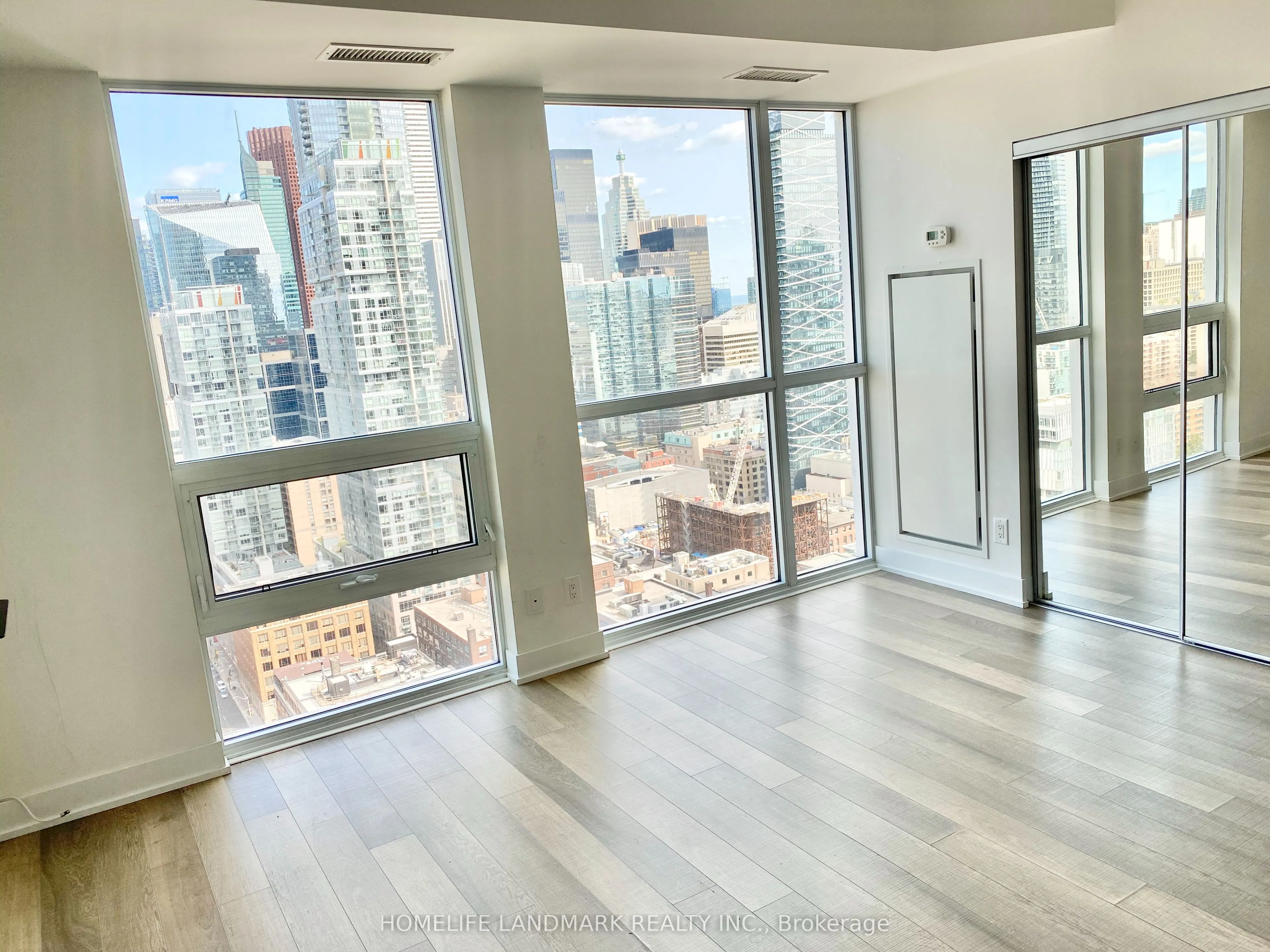 318 Richmond Street W, #3005