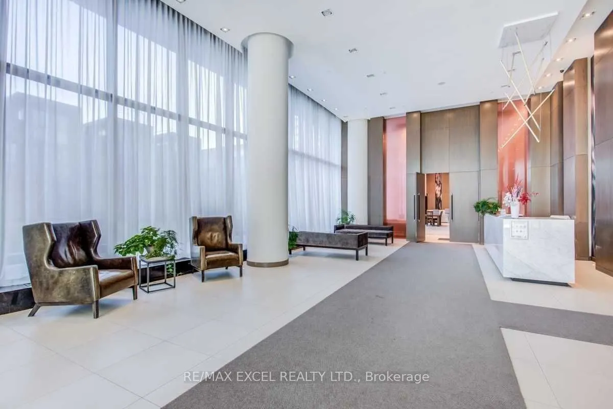121 Mcmahon Drive, #3602