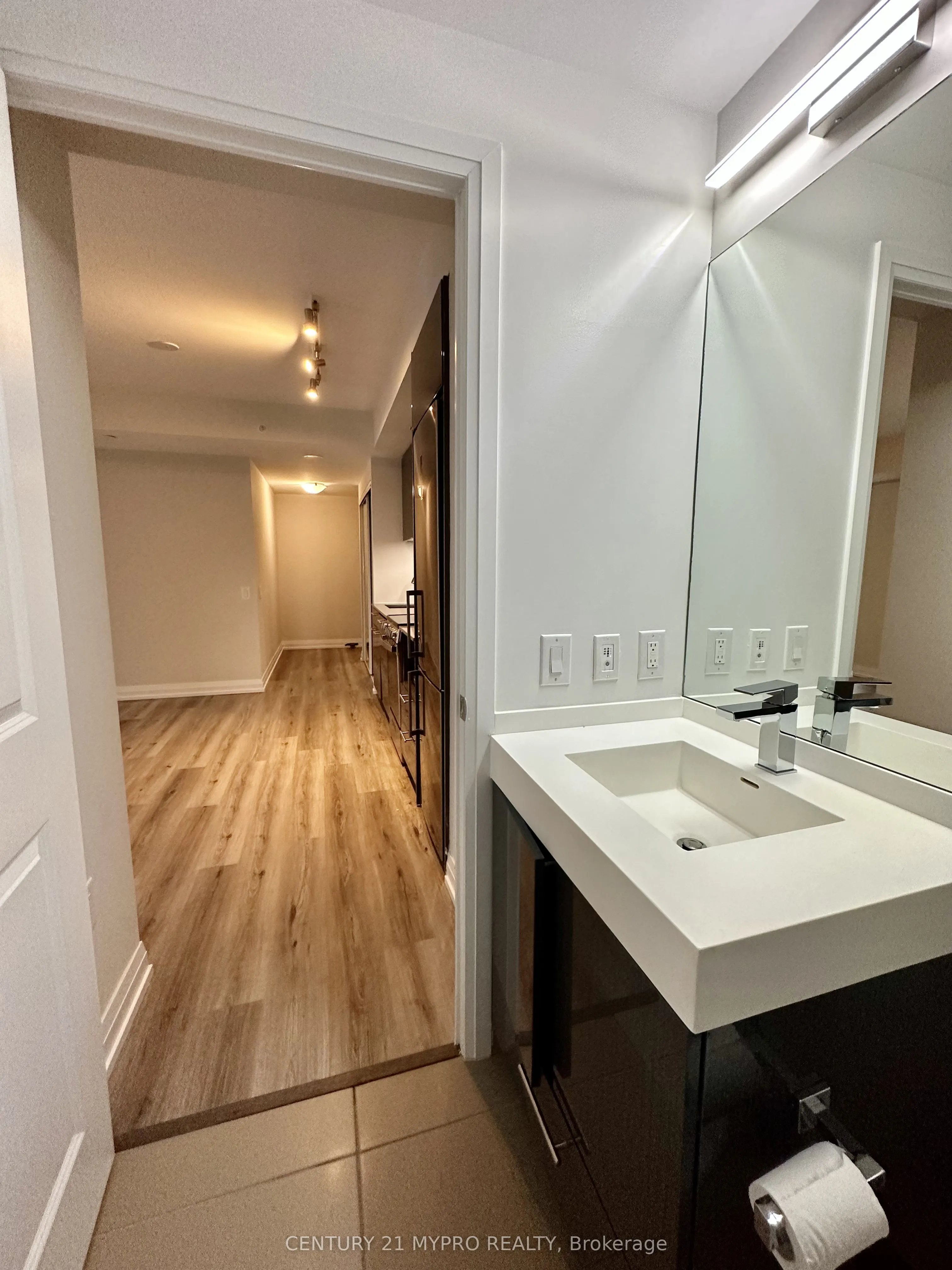 251 Jarvis Street, #3203