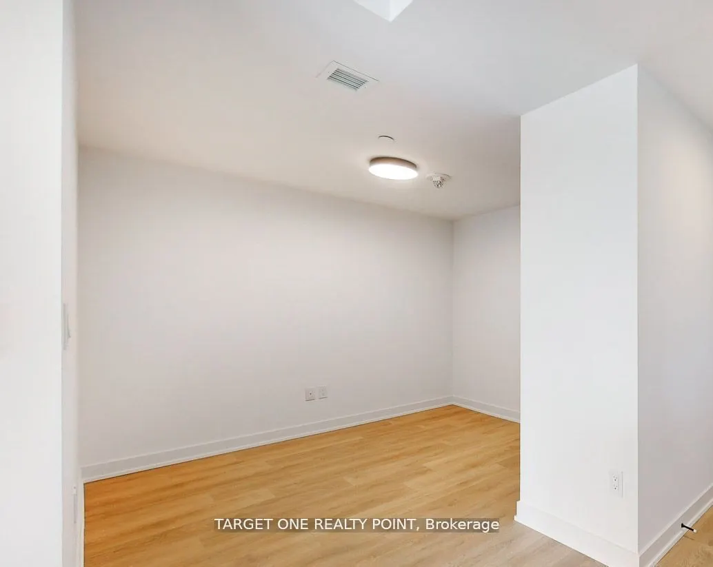 8 Tippett Road, #1006