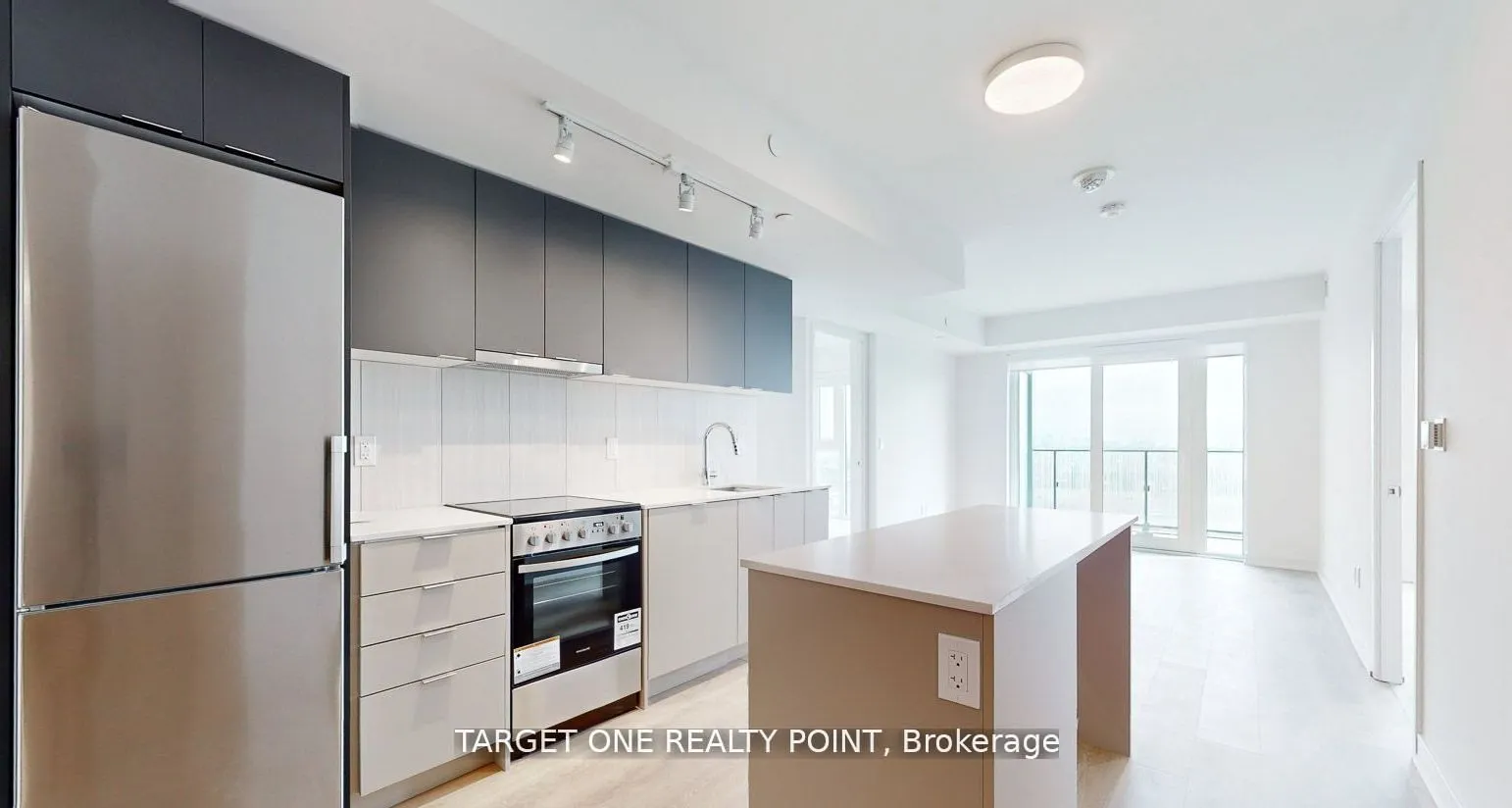 8 Tippett Road, #1006