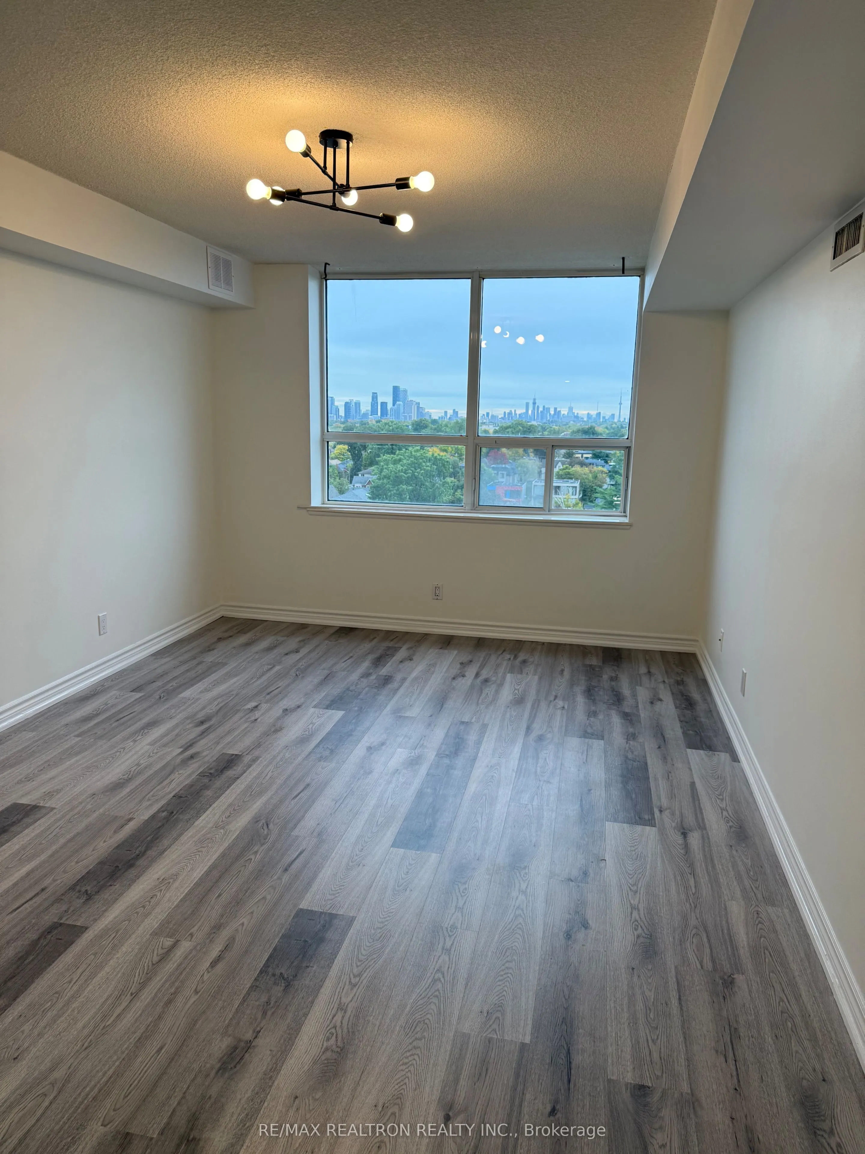 265 Ridley Boulevard, #1107