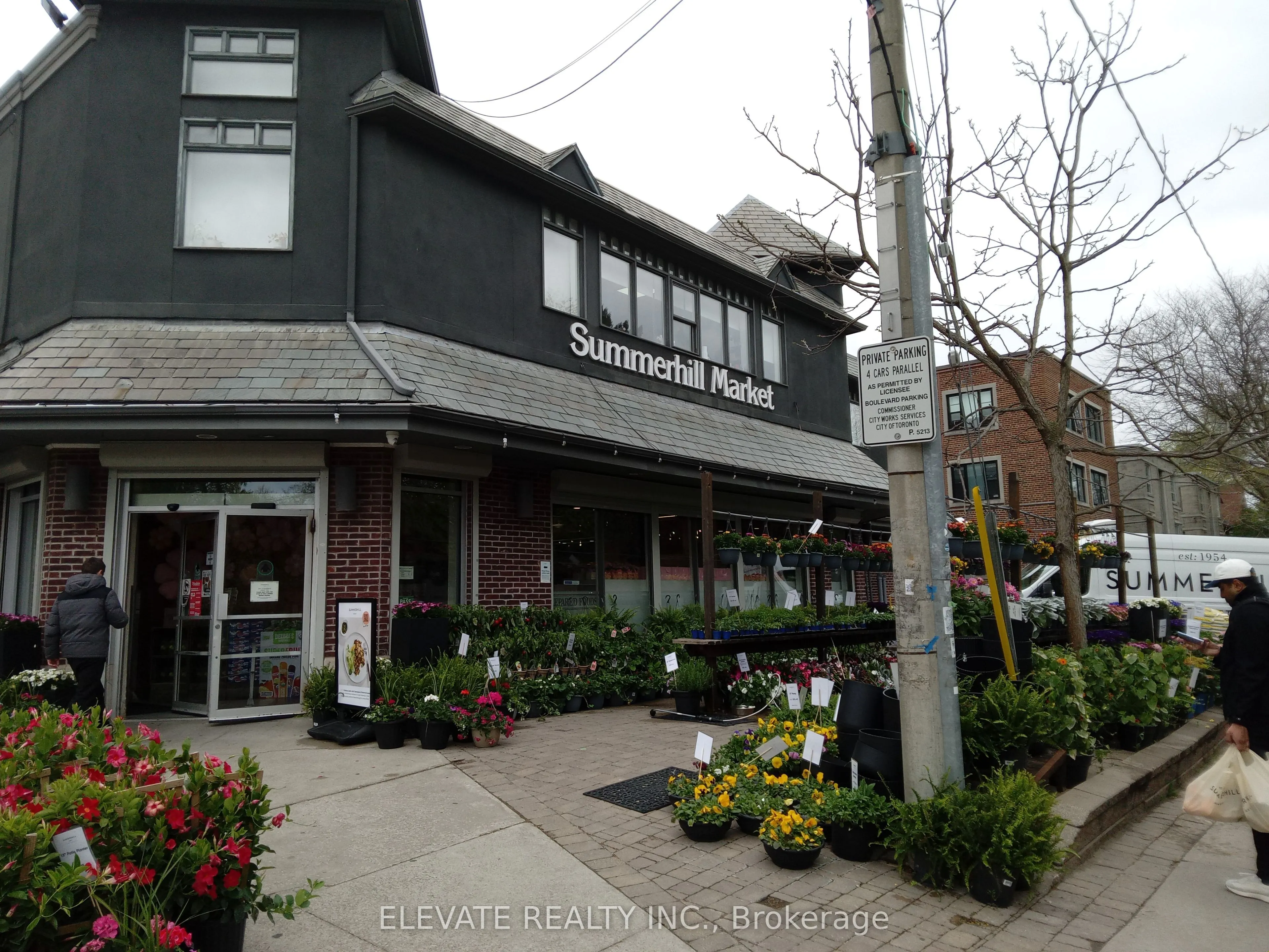 464 Summerhill Avenue, #14
