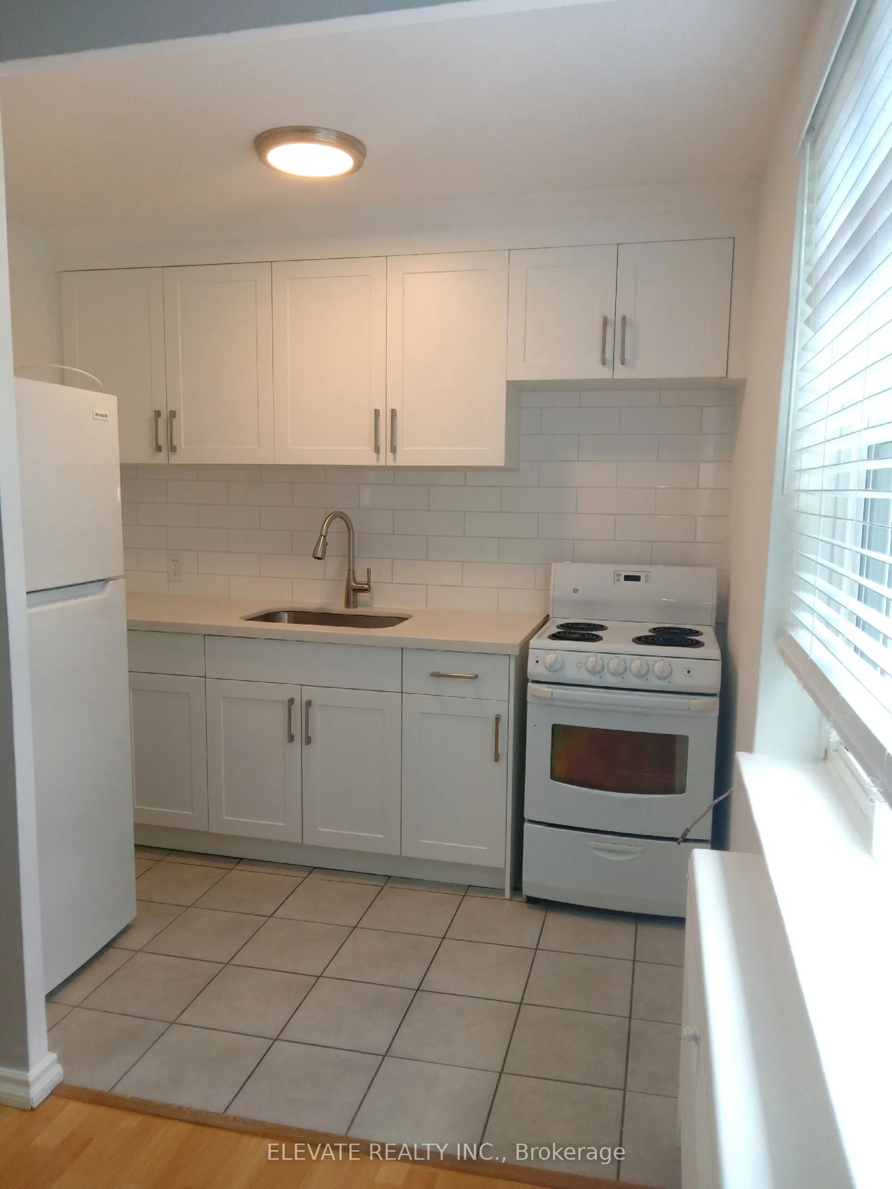 464 Summerhill Avenue, #14