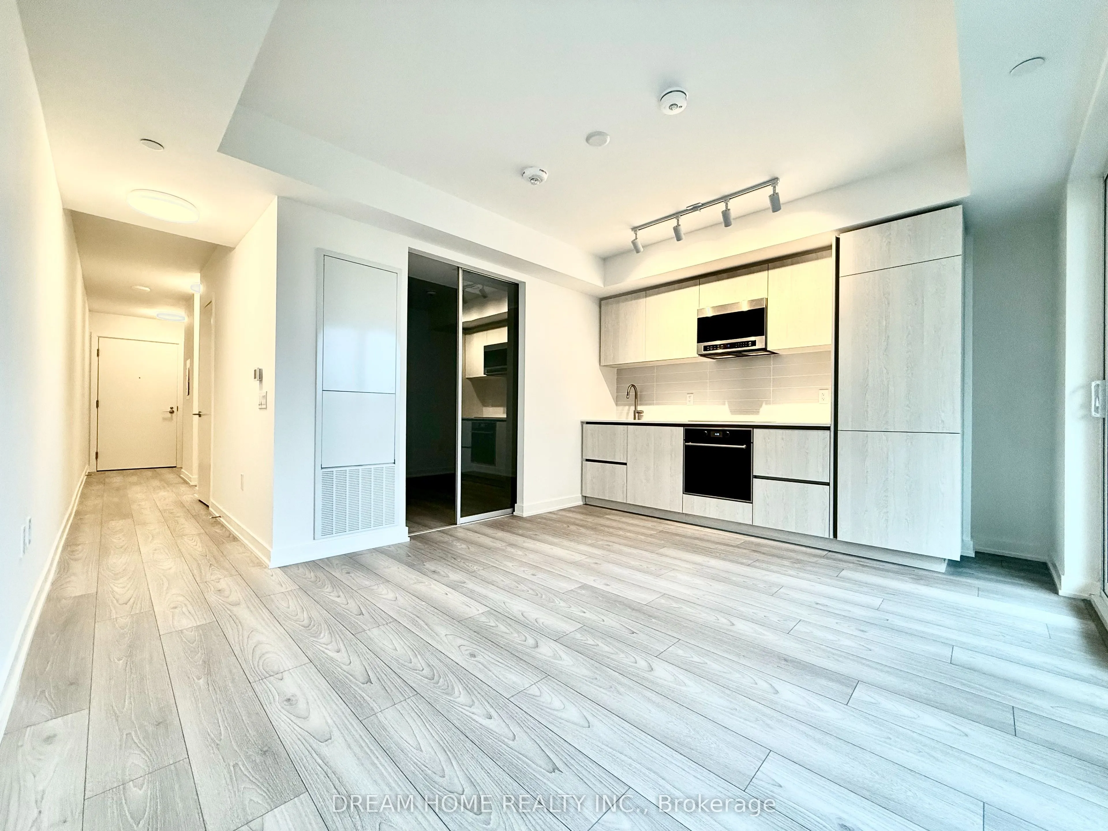 120 Broadway Avenue, #515