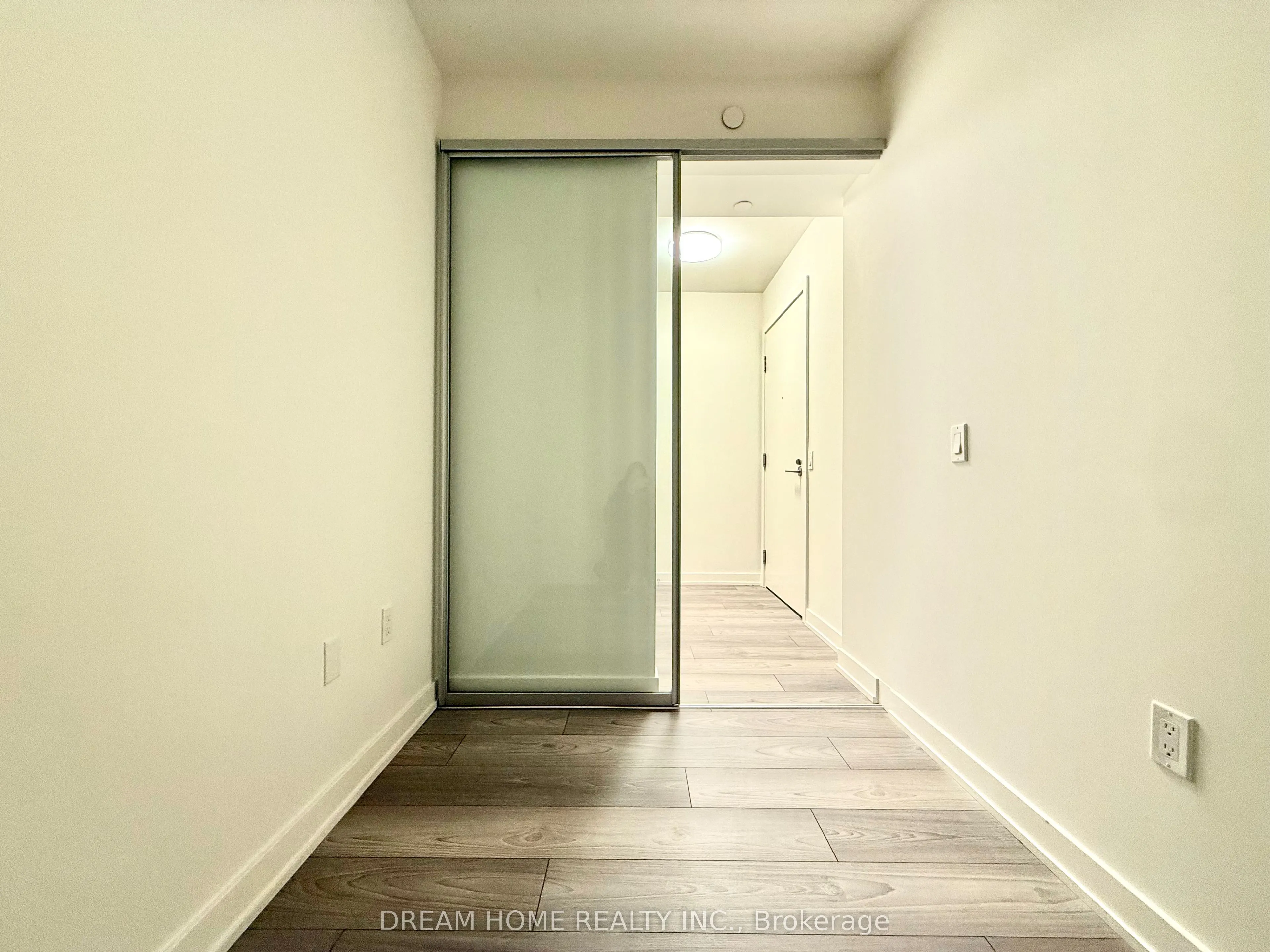 120 Broadway Avenue, #515