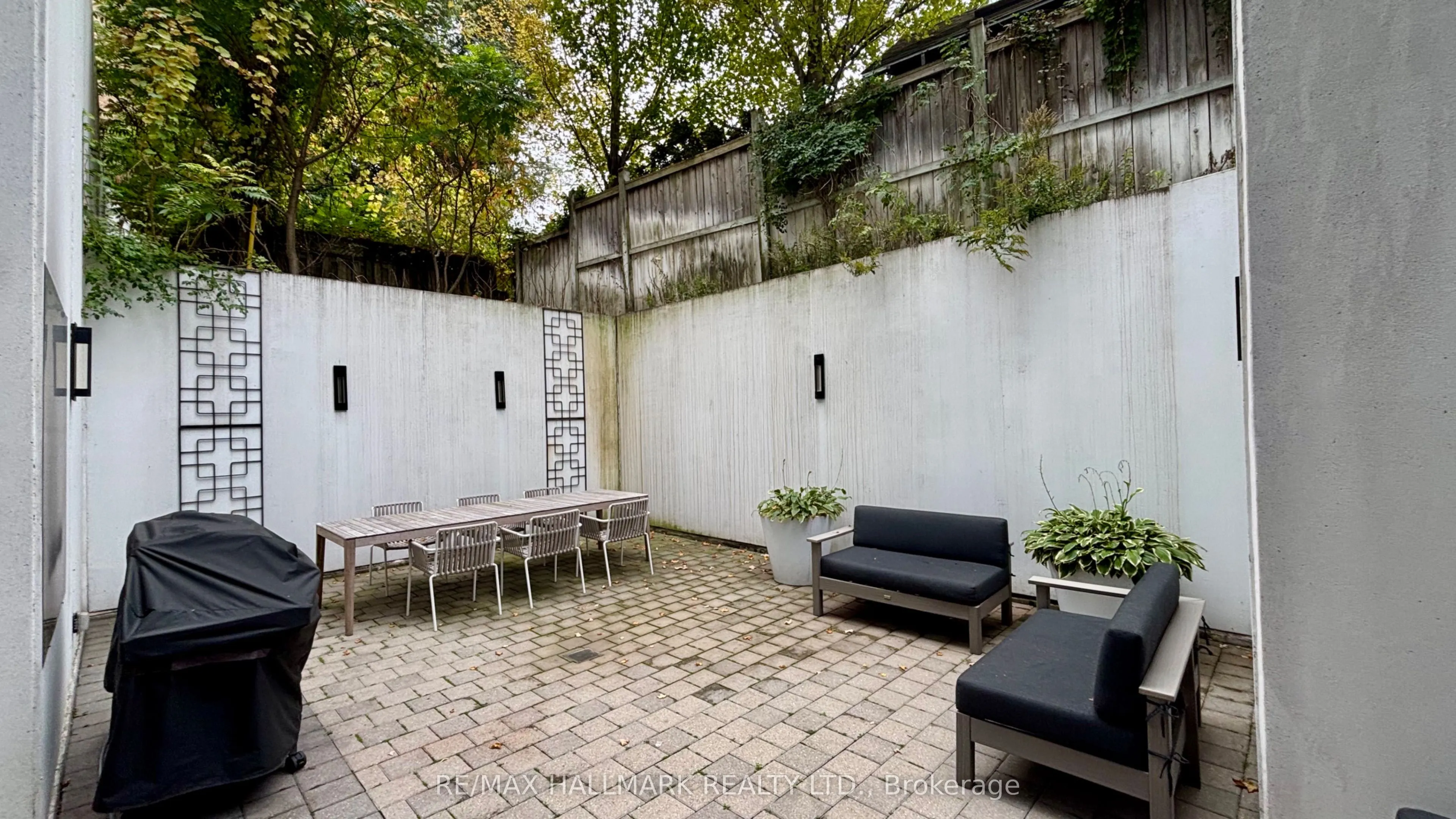 3018 Yonge Street, #205