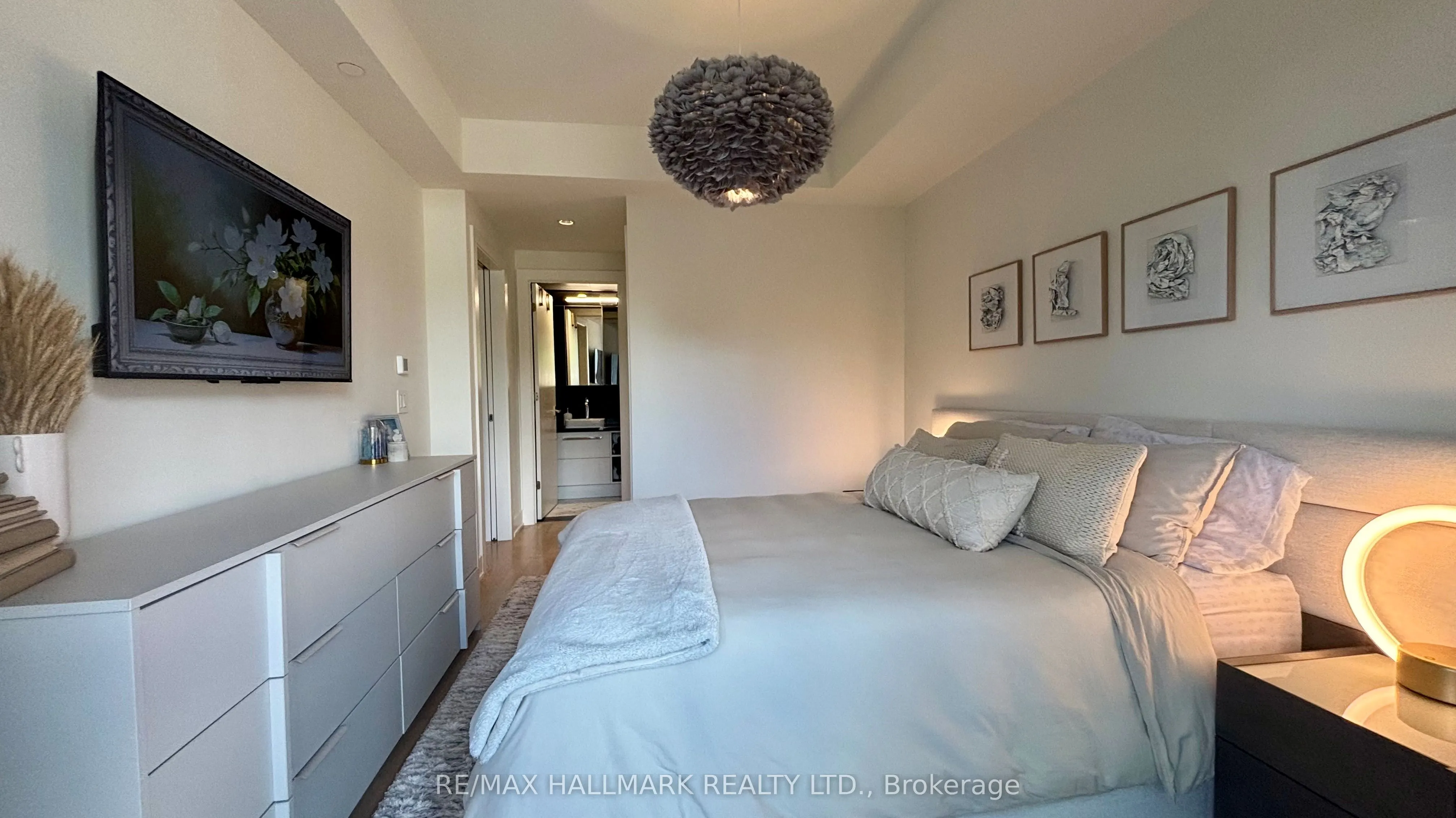 3018 Yonge Street, #205
