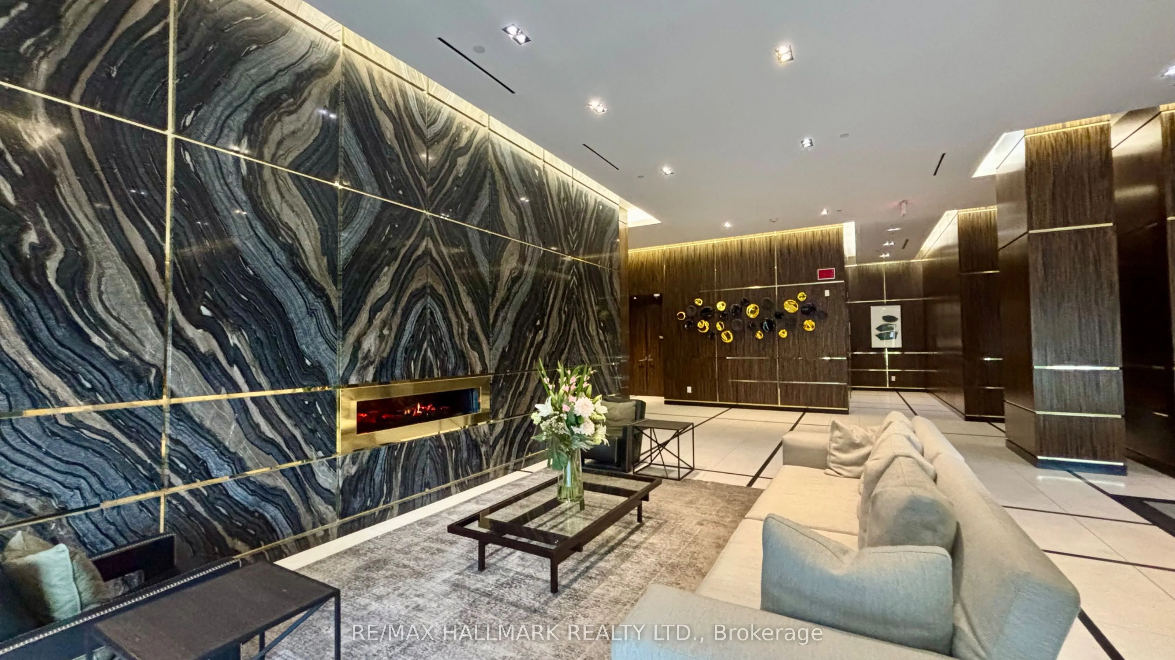 3018 Yonge Street, #205