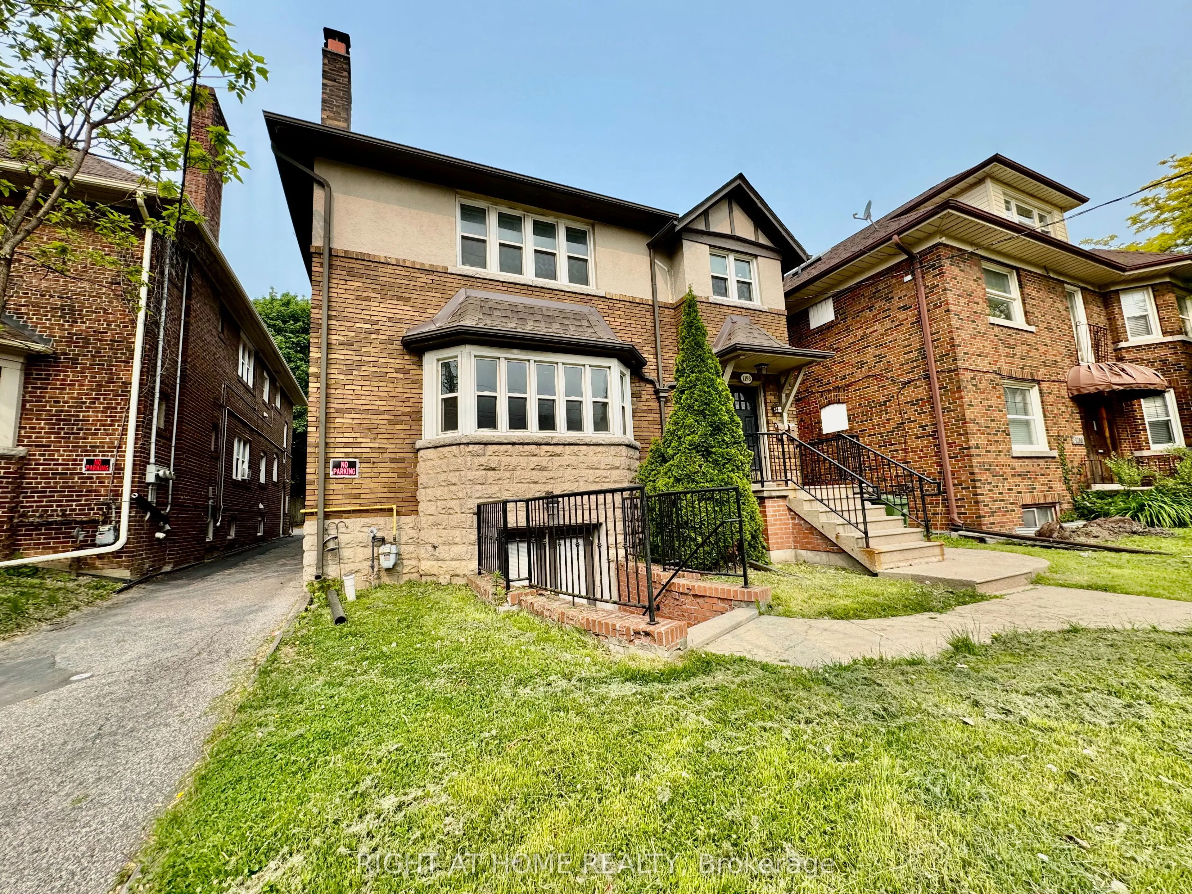1198 Avenue Road, #Main Apartment