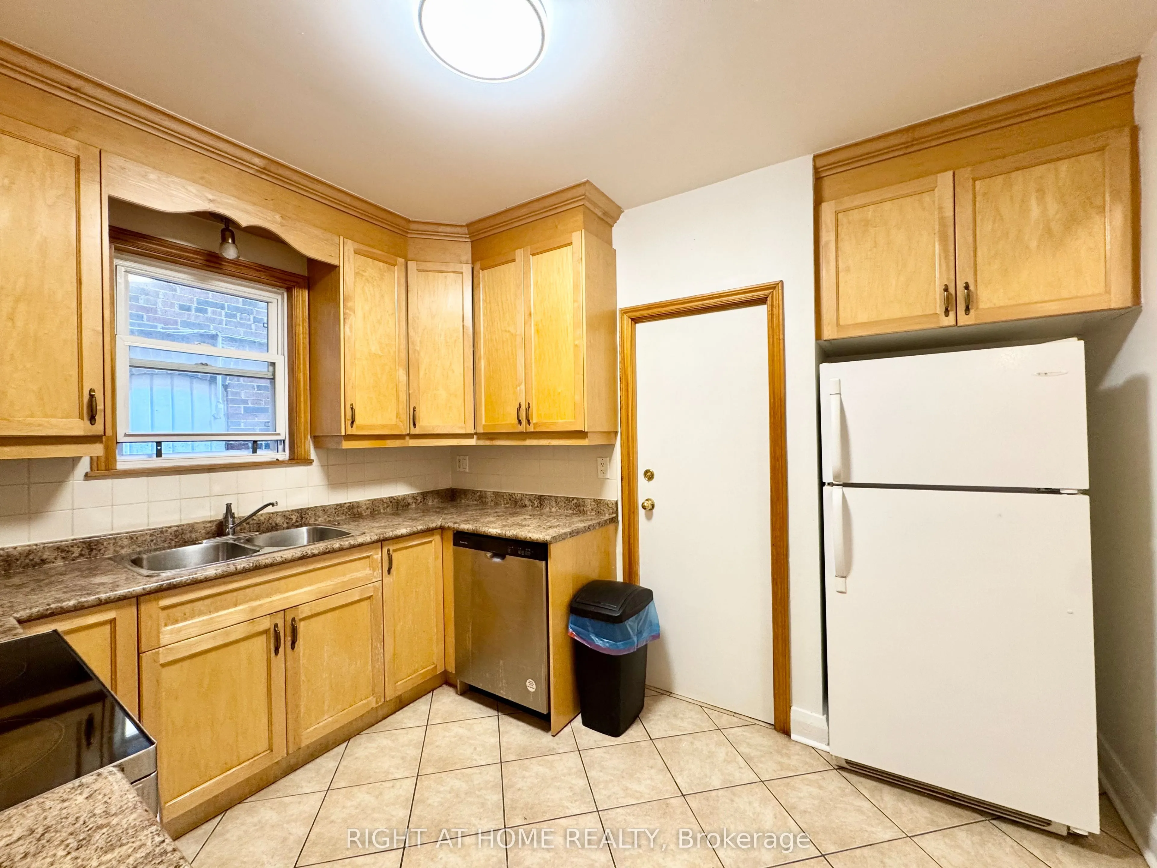 1198 Avenue Road, #Main Apartment