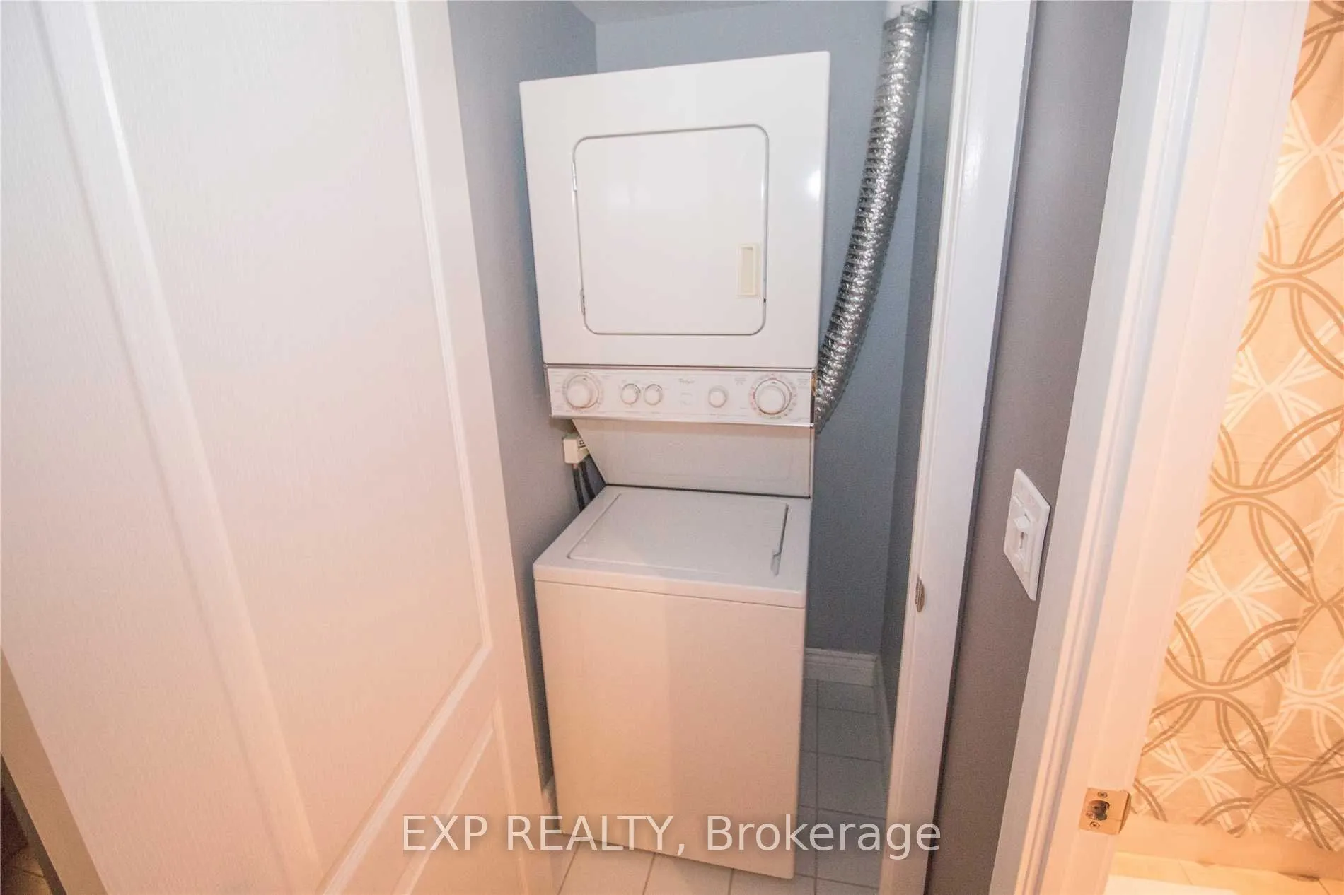 219 Fort York Boulevard, #506