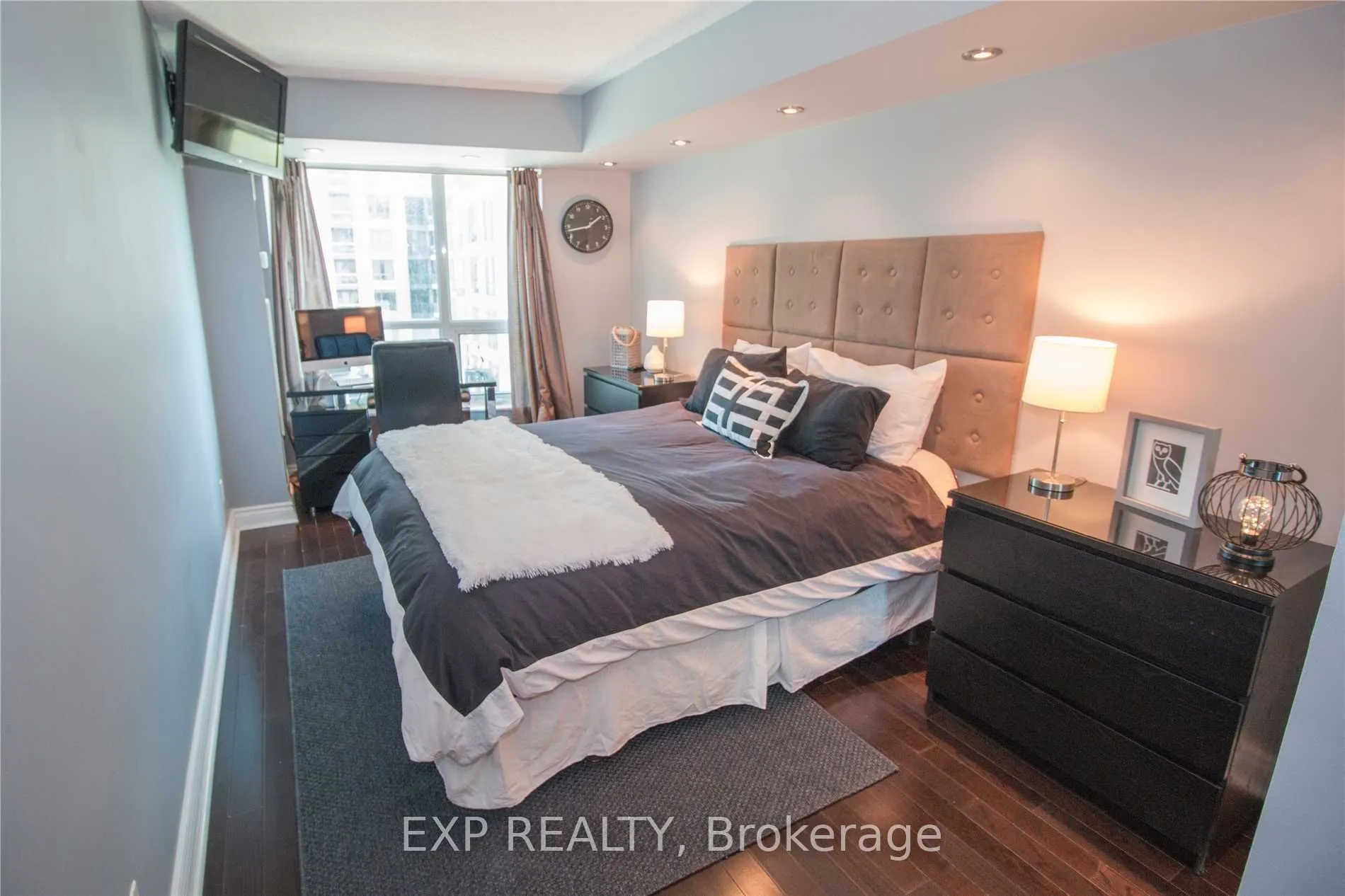 219 Fort York Boulevard, #506
